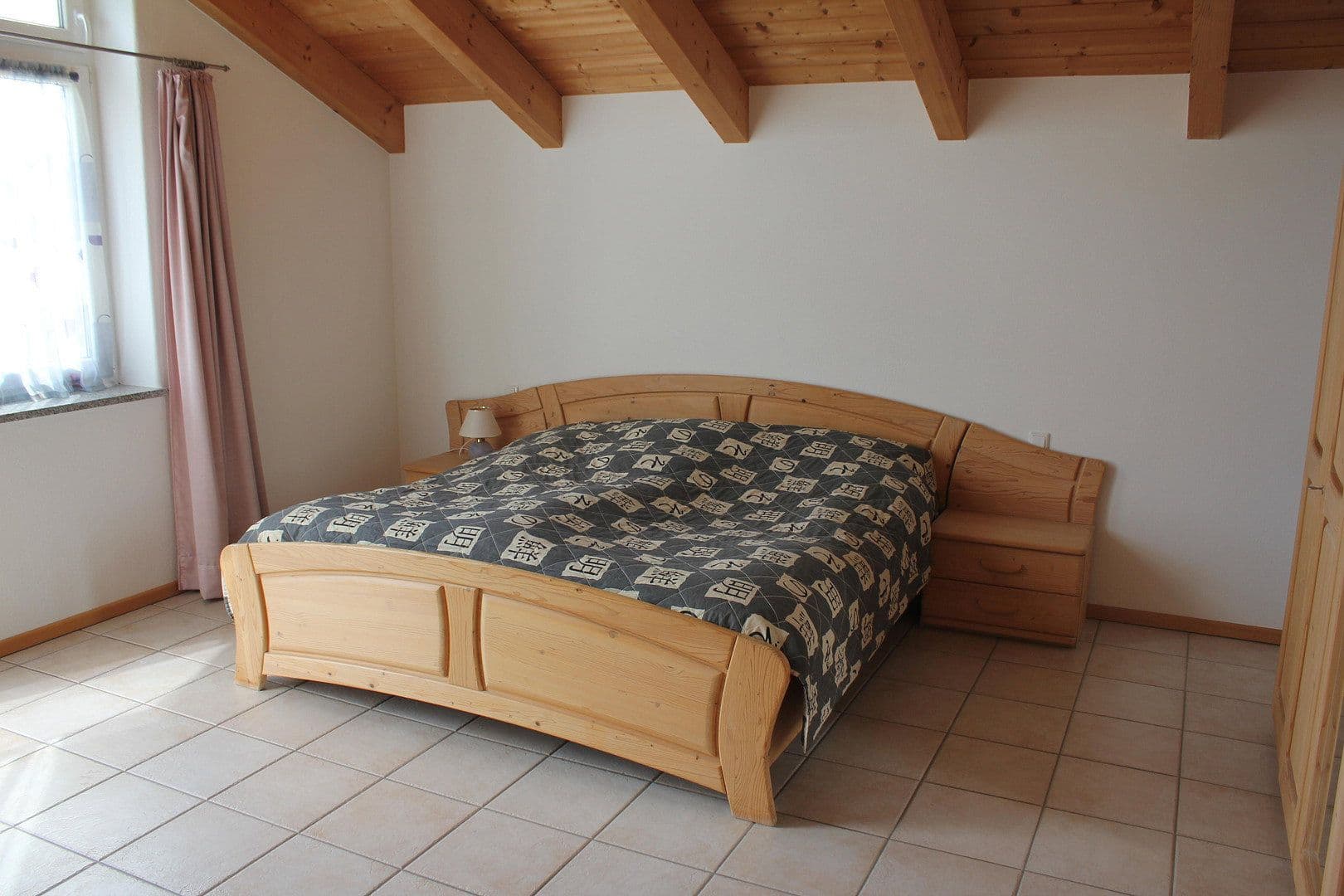 Prodej domu 180 m², pozemek 698 m², Schernfeld, Bavorsko Prodej domu 180 m², pozemek 698 m², Schernfeld, Bavorsko