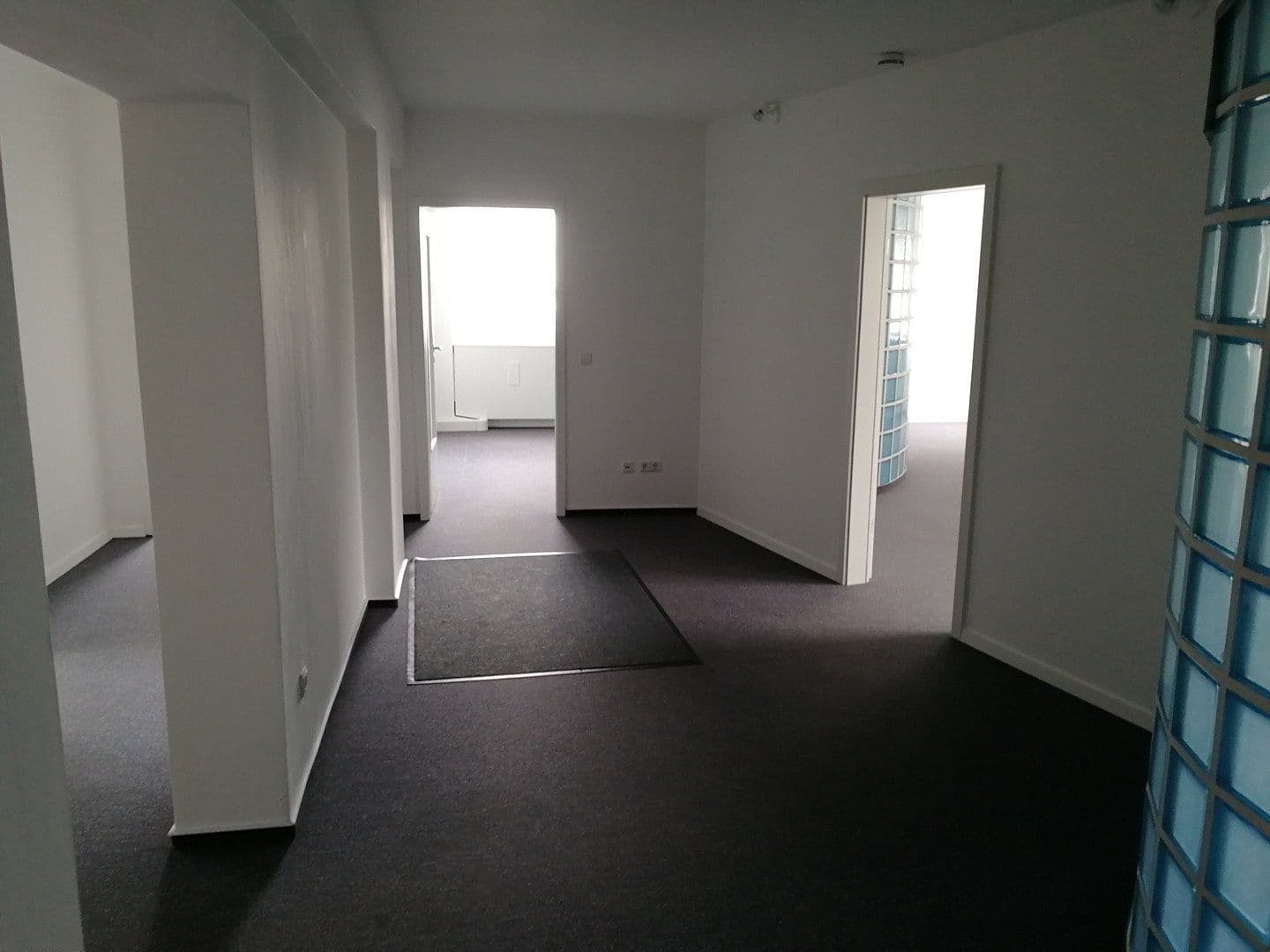 Pronájem kanceláře 170 m², Landau, Porýní-Falc Pronájem kanceláře 170 m², Landau, Porýní-Falc