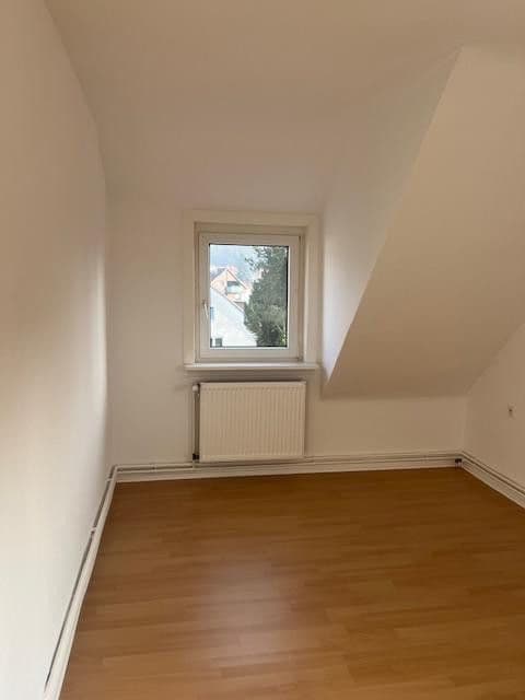 Pronájem bytu 3+1 81 m², Nibourstaße 9, Hameln, Dolní Sasko Pronájem bytu 3+1 81 m², Nibourstaße 9, Hameln, Dolní Sasko