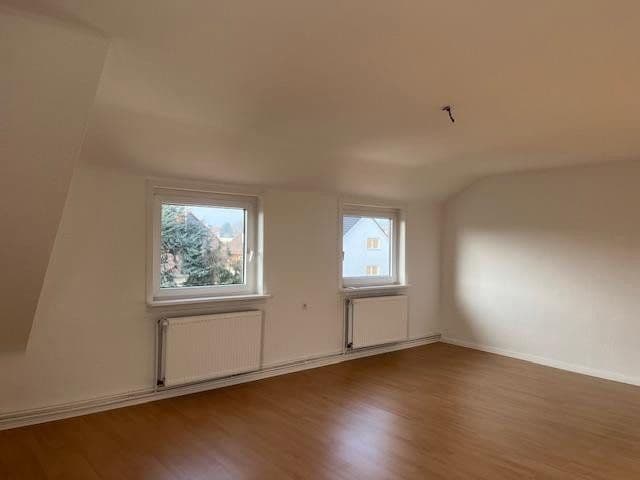 Pronájem bytu 3+1 81 m², Nibourstaße 9, Hameln, Dolní Sasko Pronájem bytu 3+1 81 m², Nibourstaße 9, Hameln, Dolní Sasko