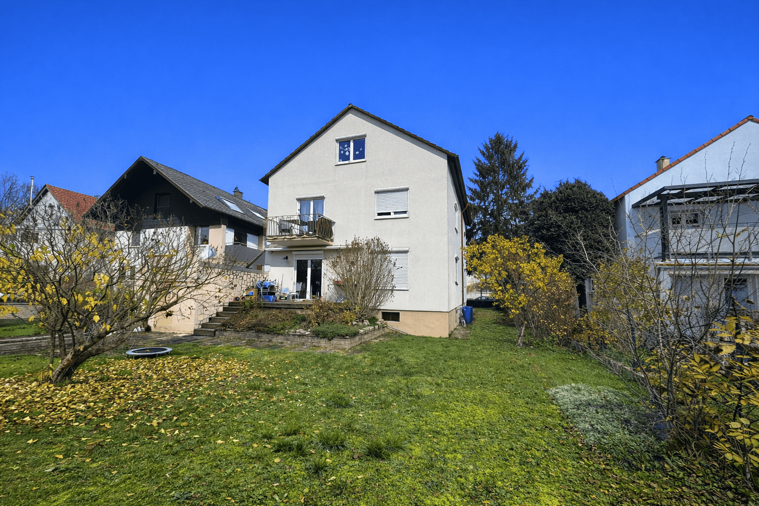 Prodej domu 273 m², pozemek 566 m², Karlsruhe, Bádensko-Württembersko Prodej domu 273 m², pozemek 566 m², Karlsruhe, Bádensko-Württembersko
