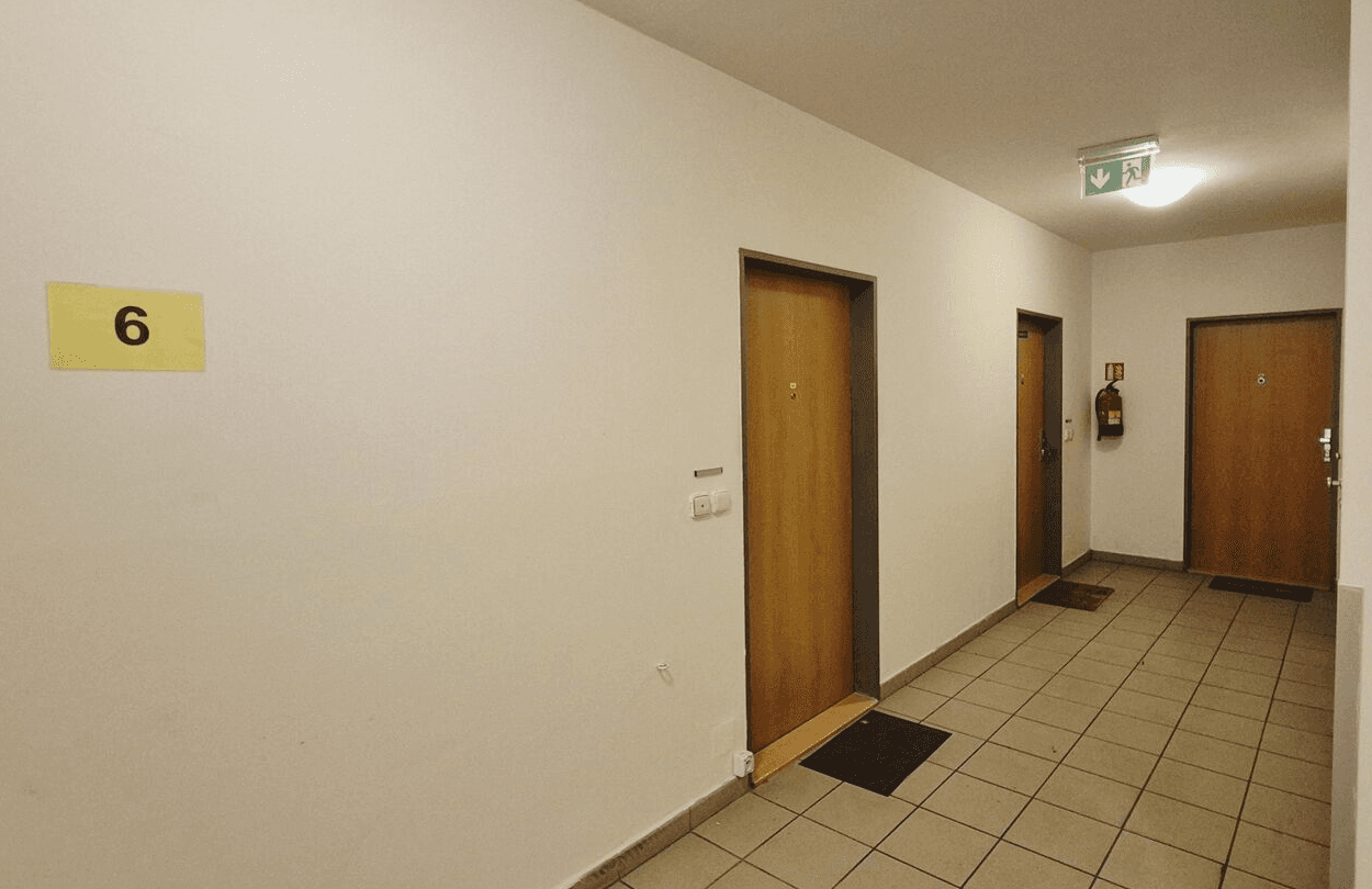 Pronájem bytu 1+kk 34 m², Sluneční náměstí, Praha, Praha Pronájem bytu 1+kk 34 m², Sluneční náměstí, Praha, Praha