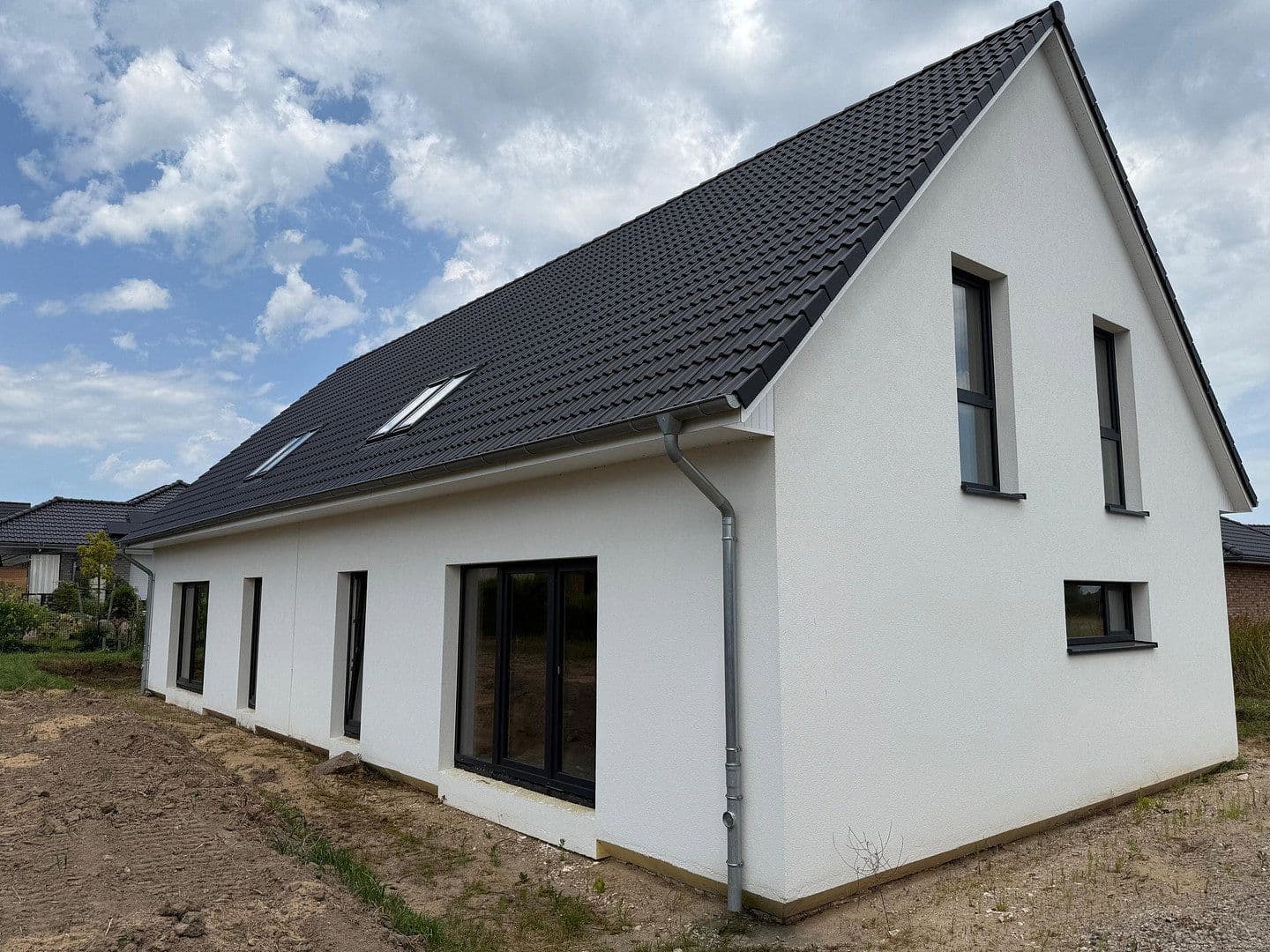 Prodej domu 281 m², pozemek 539 m², Ascheberg, Šlesvicko-Holštýnsko Prodej domu 281 m², pozemek 539 m², Ascheberg, Šlesvicko-Holštýnsko