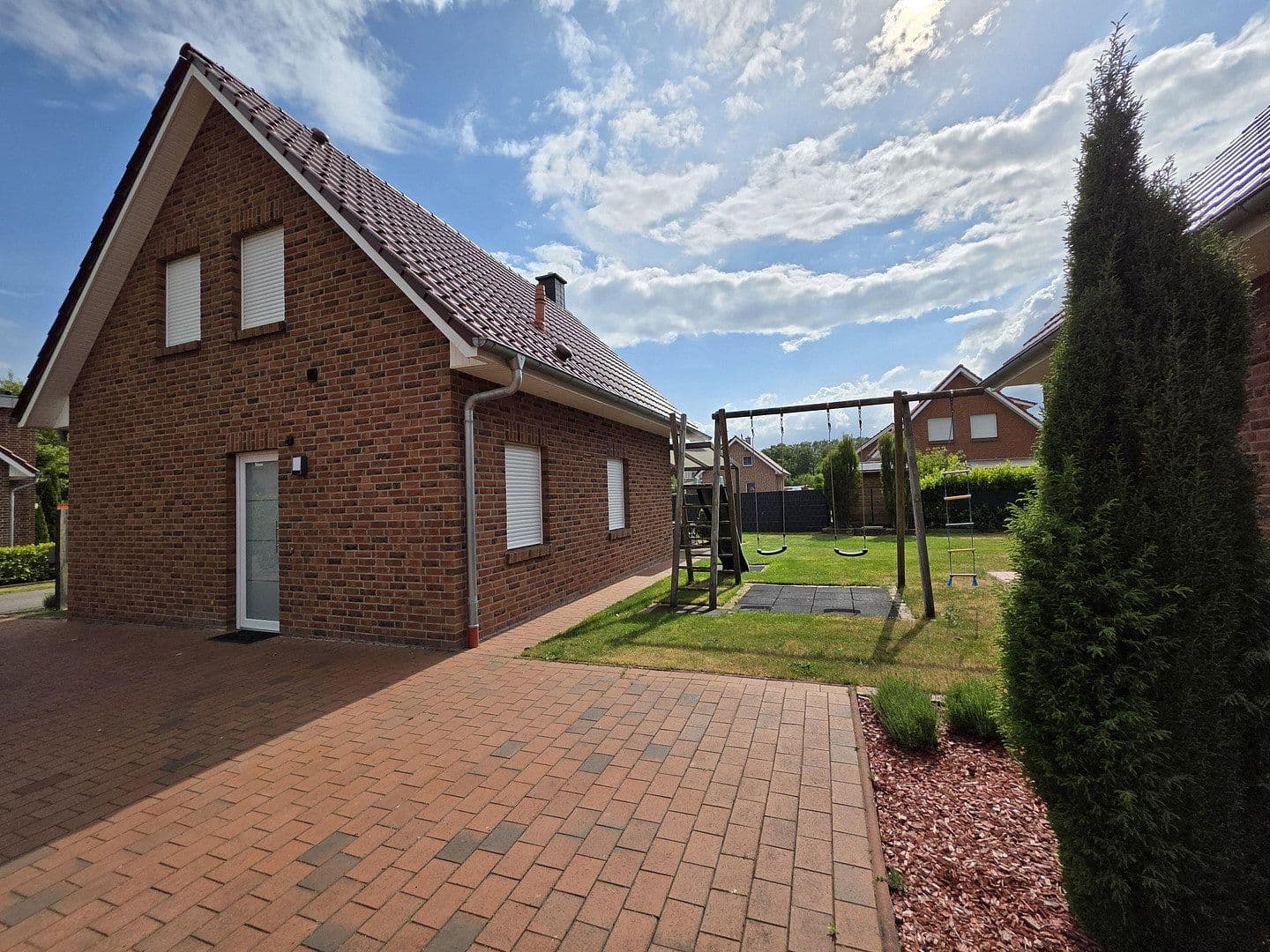 Prodej domu 72 m², pozemek 322 m², Garrel, Dolní Sasko Prodej domu 72 m², pozemek 322 m², Garrel, Dolní Sasko