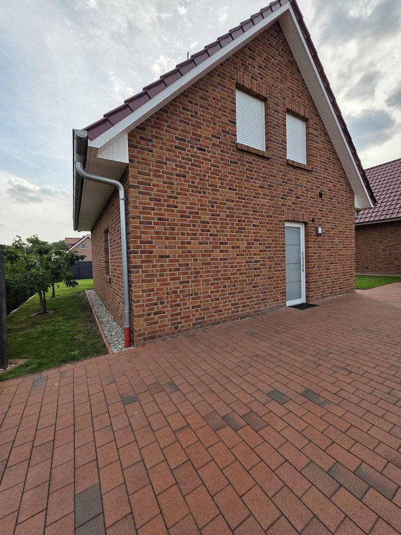 Prodej domu 72 m², pozemek 322 m², Garrel, Dolní Sasko Prodej domu 72 m², pozemek 322 m², Garrel, Dolní Sasko
