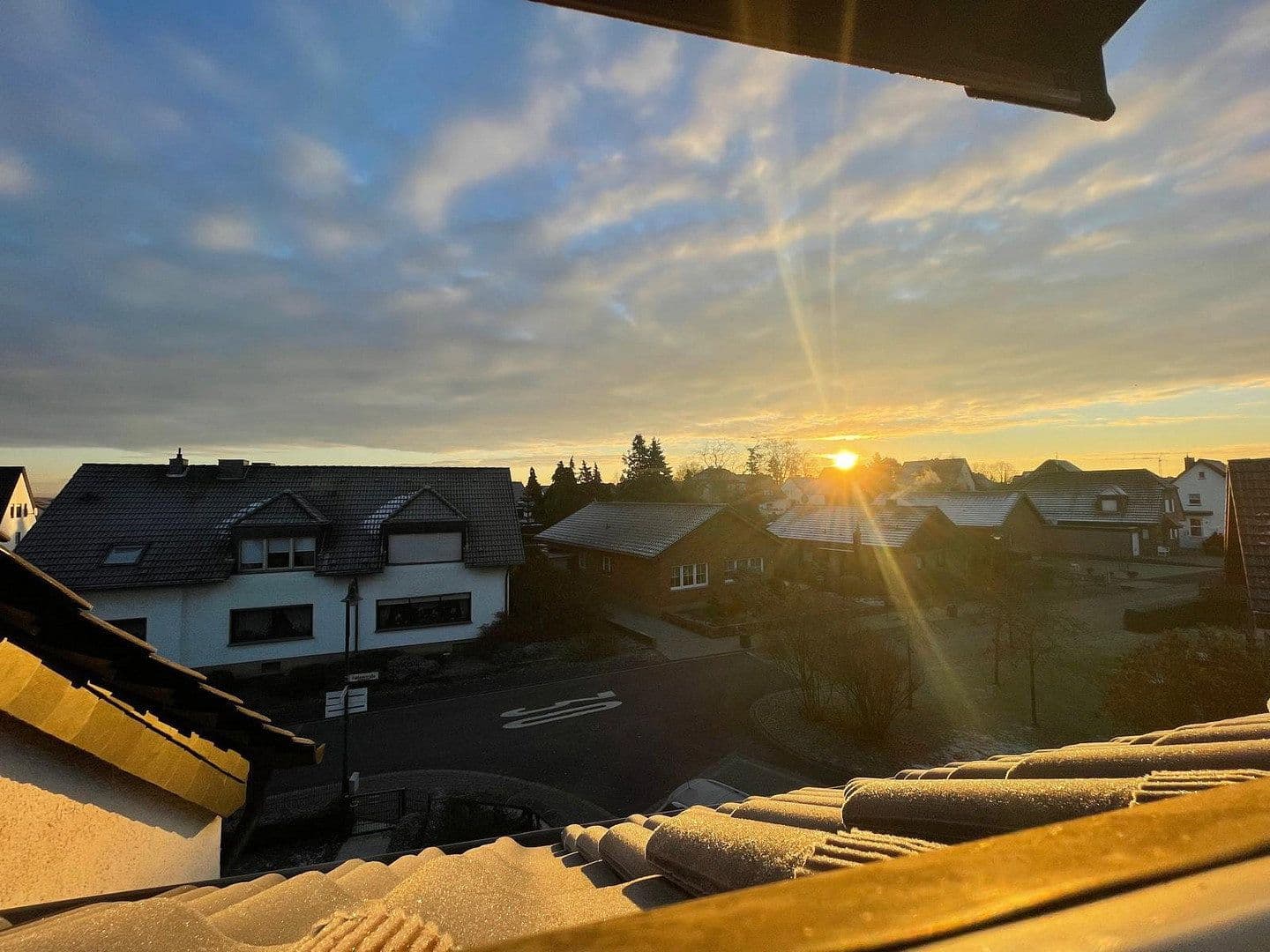Prodej domu 180 m², pozemek 325 m², Niederkassel, Severní Porýní-Vestfálsko Prodej domu 180 m², pozemek 325 m², Niederkassel, Severní Porýní-Vestfálsko