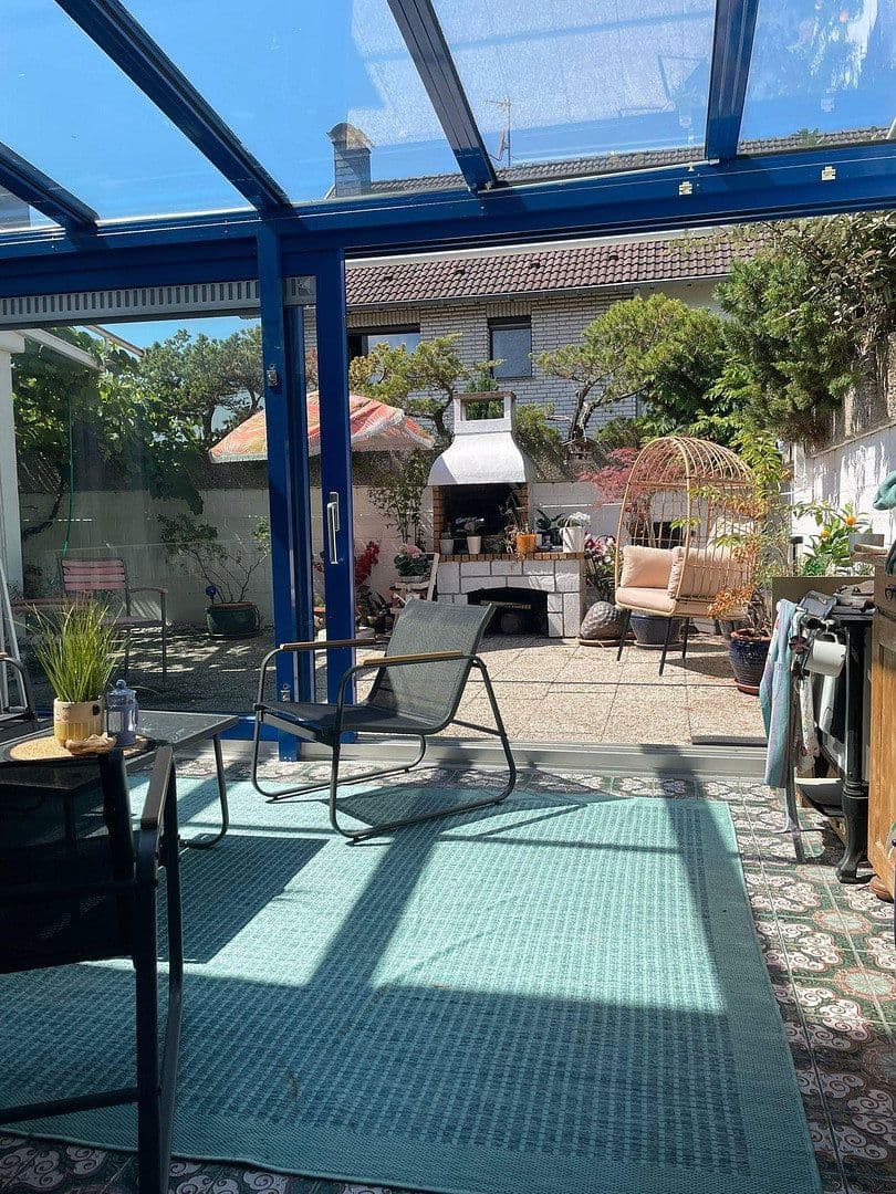 Prodej domu 180 m², pozemek 325 m², Niederkassel, Severní Porýní-Vestfálsko Prodej domu 180 m², pozemek 325 m², Niederkassel, Severní Porýní-Vestfálsko