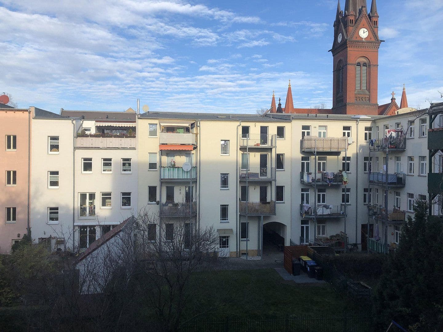 Pronájem domu 120 m², pozemek 600 m², Mariannenstrasse 45, Leipzig, Sasko Pronájem domu 120 m², pozemek 600 m², Mariannenstrasse 45, Leipzig, Sasko