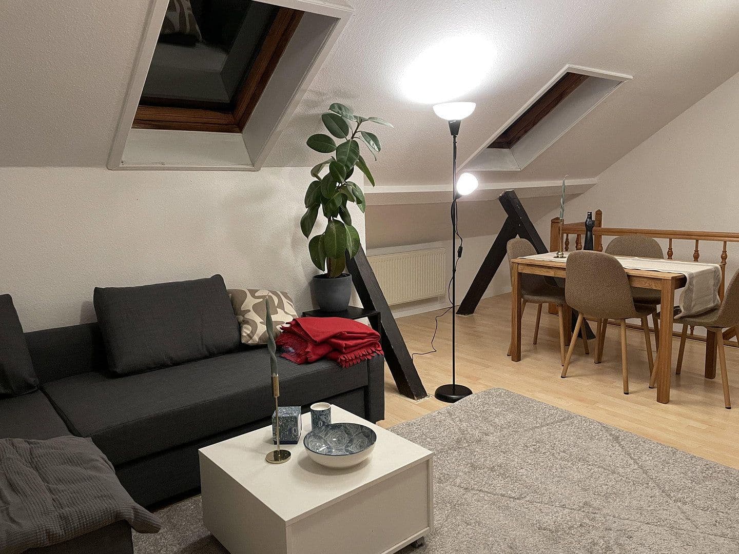 Pronájem domu 120 m², pozemek 600 m², Mariannenstrasse 45, Leipzig, Sasko Pronájem domu 120 m², pozemek 600 m², Mariannenstrasse 45, Leipzig, Sasko