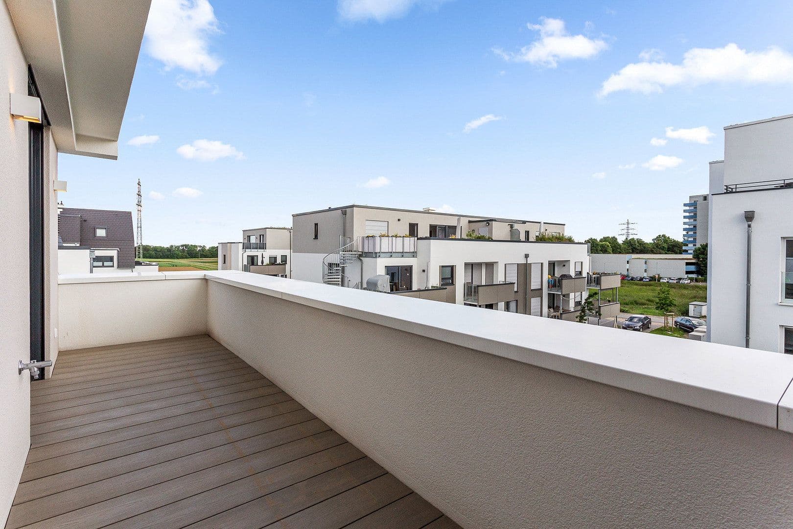 Pronájem domu 185 m², pozemek 330 m², Auf den Gänseweisen 24a, Liederbach am Taunus, Hessen Pronájem domu 185 m², pozemek 330 m², Auf den Gänseweisen 24a, Liederbach am Taunus, Hessen