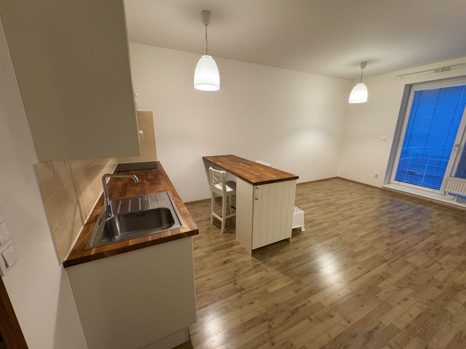 Pronájem bytu 1+kk 33 m², Blšanecká, Praha, Praha Pronájem bytu 1+kk 33 m², Blšanecká, Praha, Praha