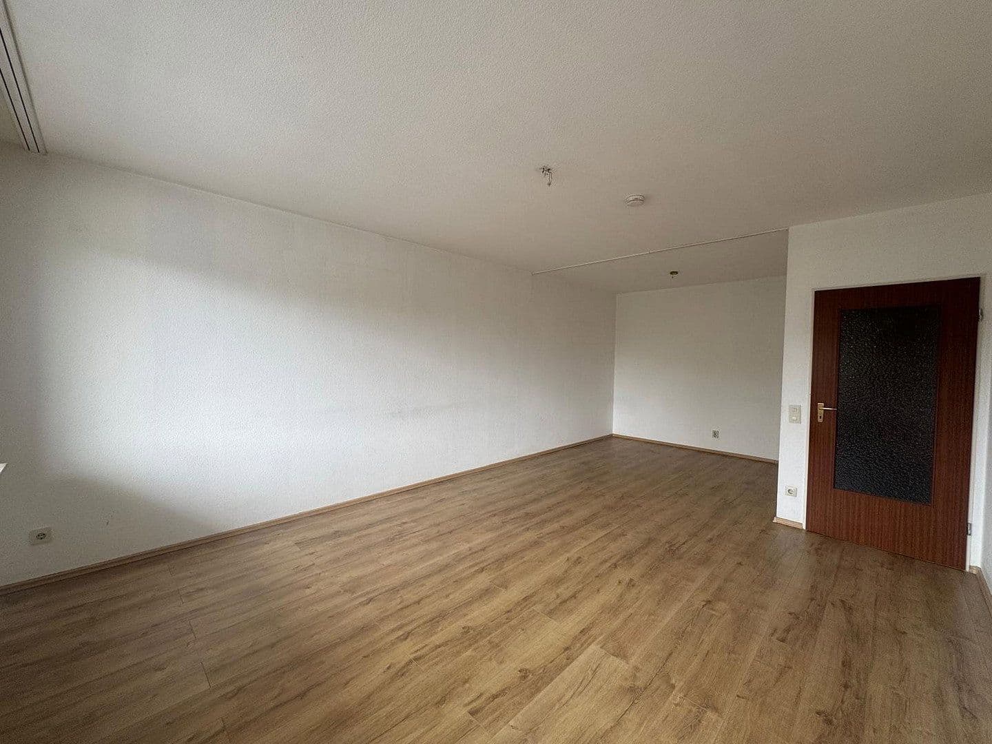 Pronájem bytu 1+kk 45 m², Duisburg, Severní Porýní-Vestfálsko Pronájem bytu 1+kk 45 m², Duisburg, Severní Porýní-Vestfálsko