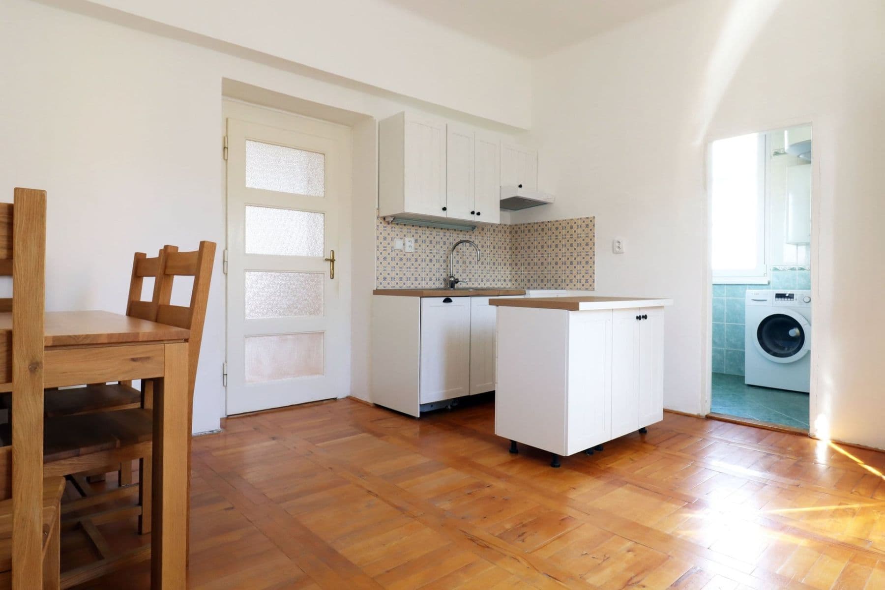 Pronájem bytu 2+1 80 m², V Cibulkách, Praha, Praha Pronájem bytu 2+1 80 m², V Cibulkách, Praha, Praha