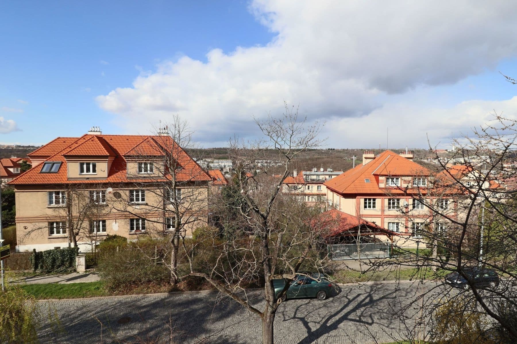 Pronájem bytu 2+1 80 m², V Cibulkách, Praha, Praha Pronájem bytu 2+1 80 m², V Cibulkách, Praha, Praha