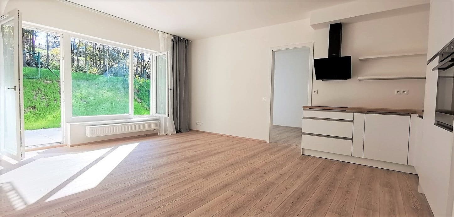 Pronájem bytu 2+kk 51 m², Pod Areálem, Praha, Praha Pronájem bytu 2+kk 51 m², Pod Areálem, Praha, Praha