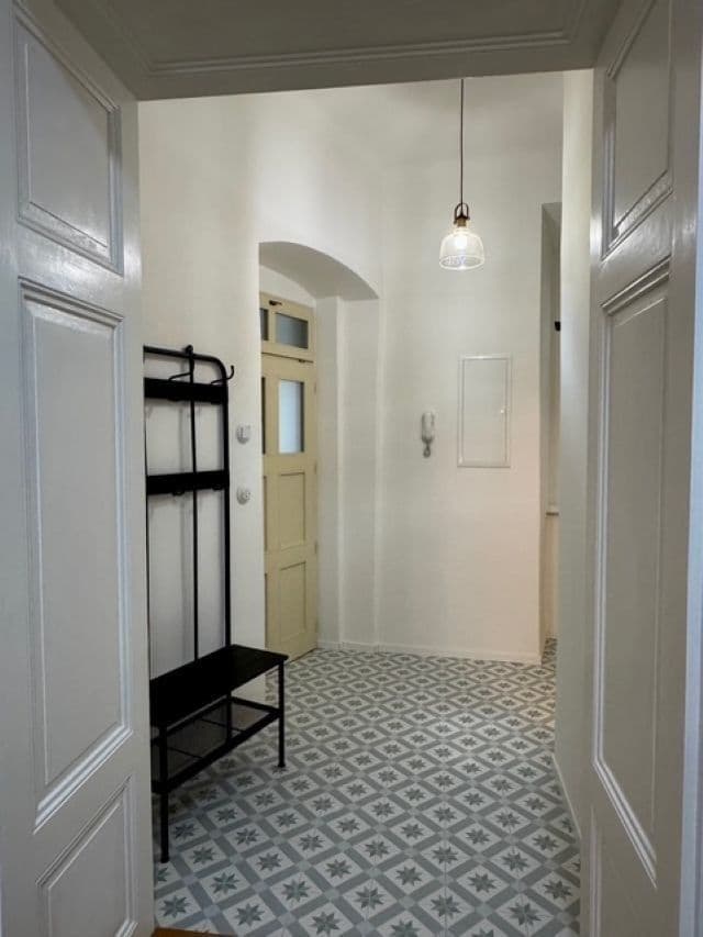 Pronájem bytu 1+kk 42 m², Pekařská, Brno, Jihomoravský kraj Pronájem bytu 1+kk 42 m², Pekařská, Brno, Jihomoravský kraj