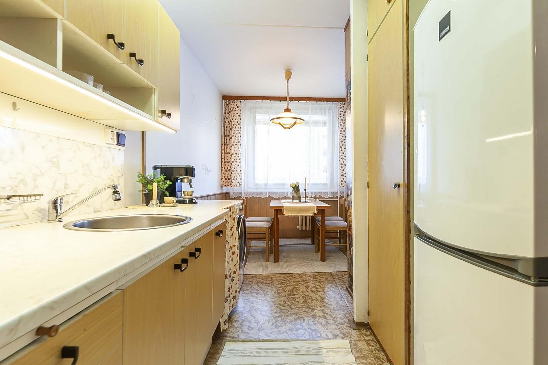 Prodej bytu 3+1 78 m², V Remízku, Praha, Praha Prodej bytu 3+1 78 m², V Remízku, Praha, Praha