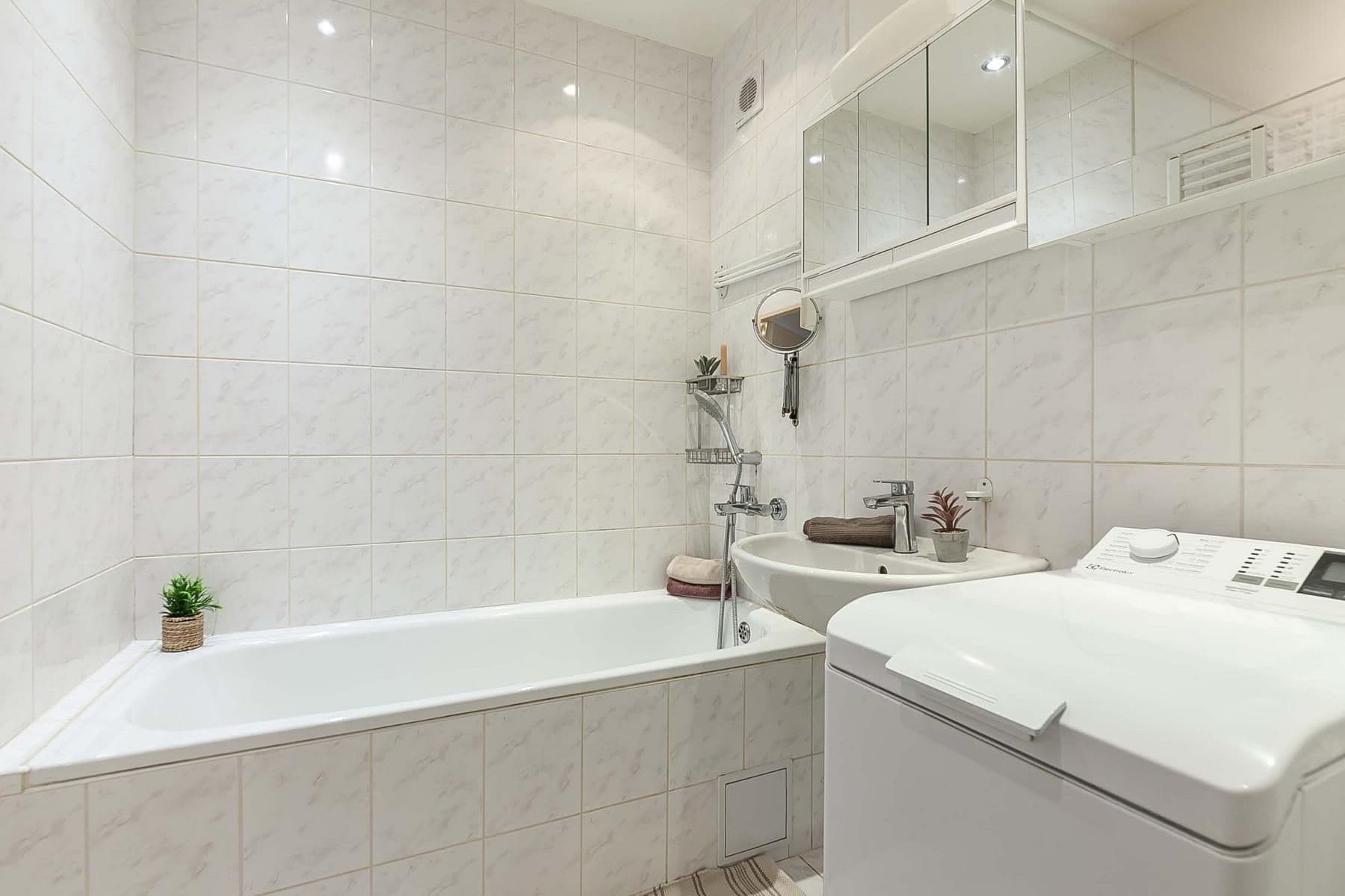 Prodej bytu 3+1 78 m², V Remízku, Praha, Praha Prodej bytu 3+1 78 m², V Remízku, Praha, Praha