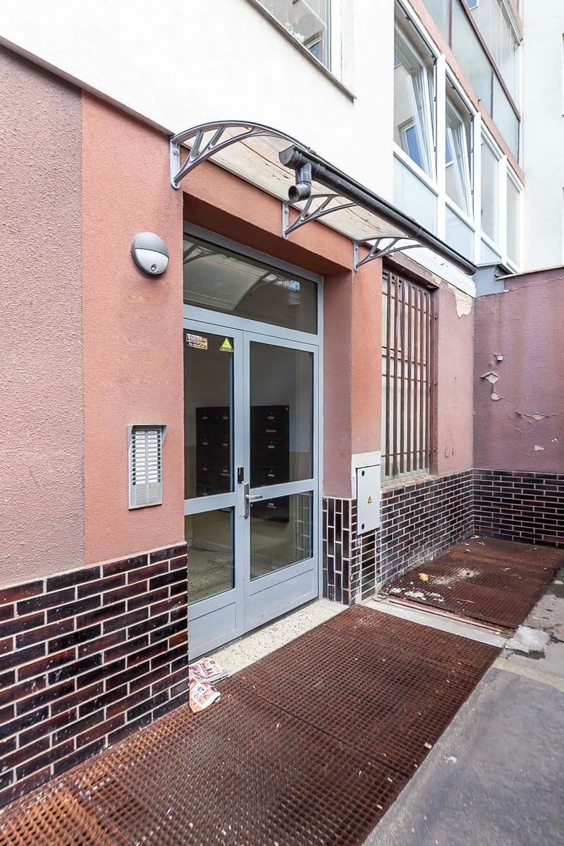 Prodej bytu 3+1 78 m², V Remízku, Praha, Praha Prodej bytu 3+1 78 m², V Remízku, Praha, Praha
