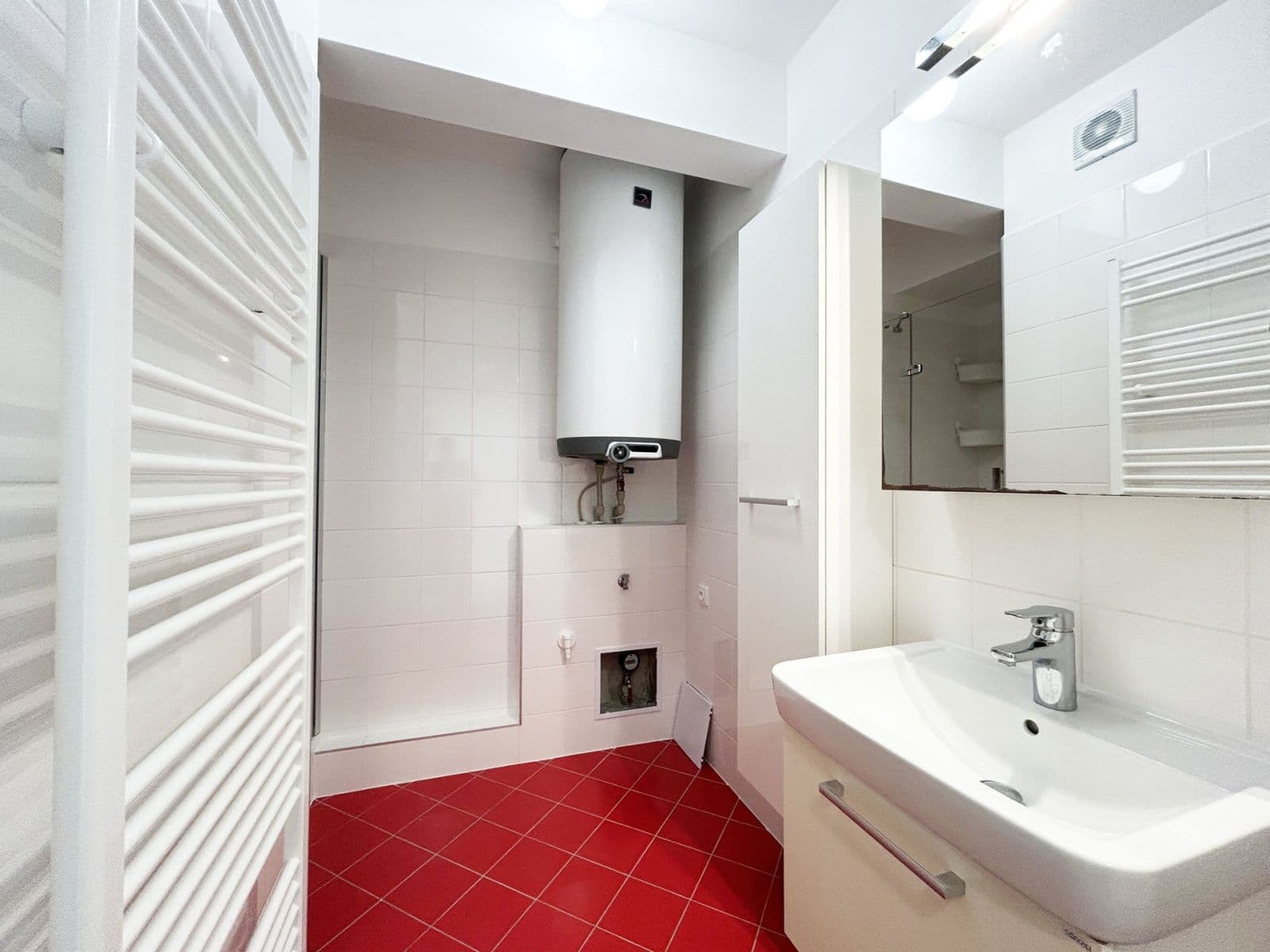 Pronájem bytu 3+kk 60 m², Příhodova, Chýně, Středočeský kraj Pronájem bytu 3+kk 60 m², Příhodova, Chýně, Středočeský kraj