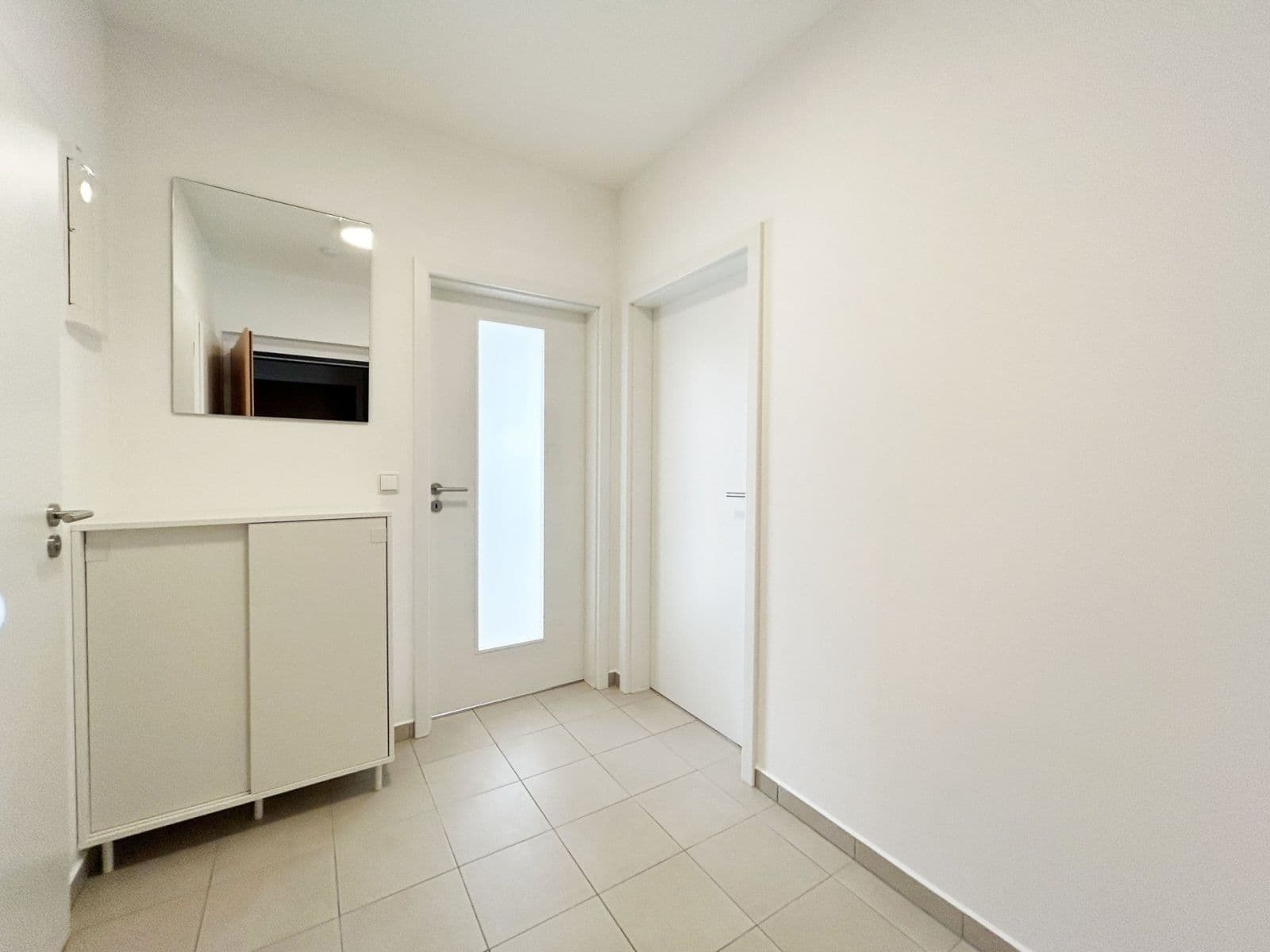 Pronájem bytu 3+kk 60 m², Příhodova, Chýně, Středočeský kraj Pronájem bytu 3+kk 60 m², Příhodova, Chýně, Středočeský kraj