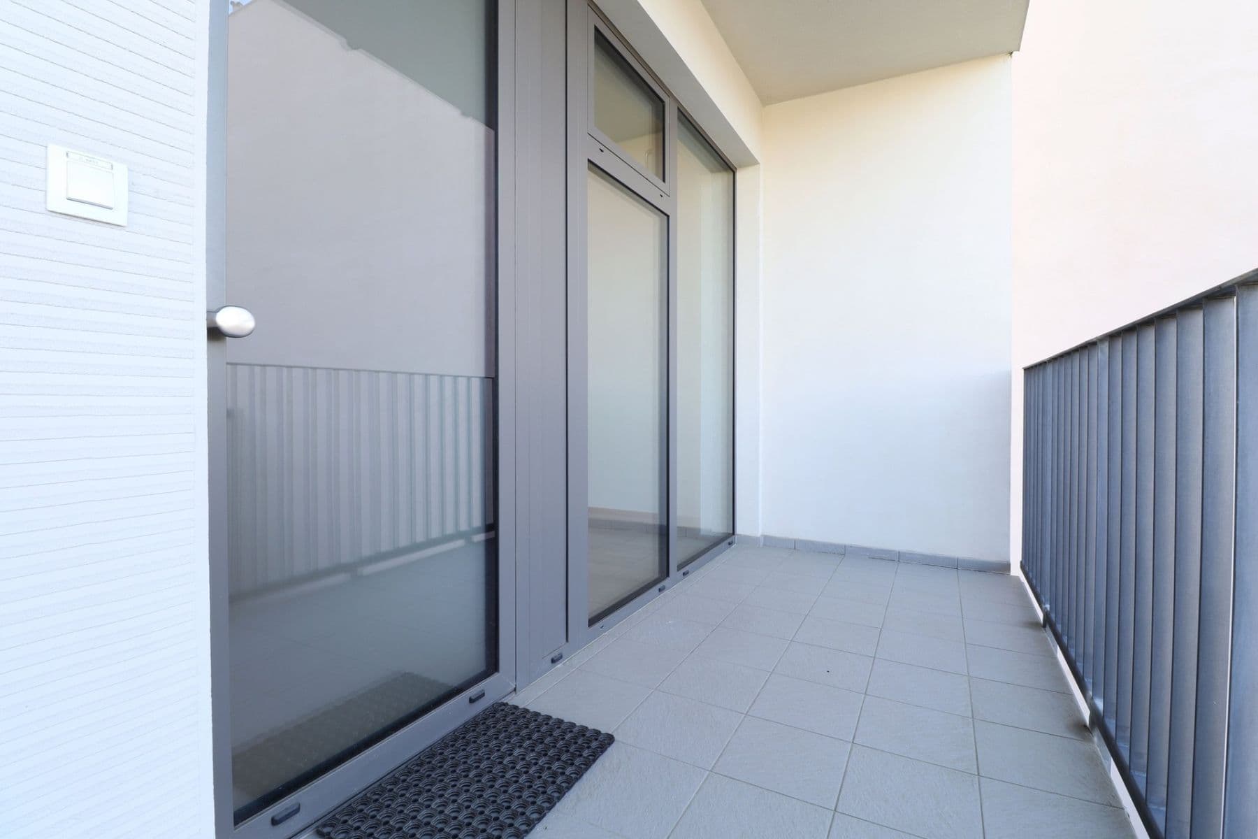 Pronájem bytu 2+kk 50 m², Na Valentince, Praha, Praha Pronájem bytu 2+kk 50 m², Na Valentince, Praha, Praha