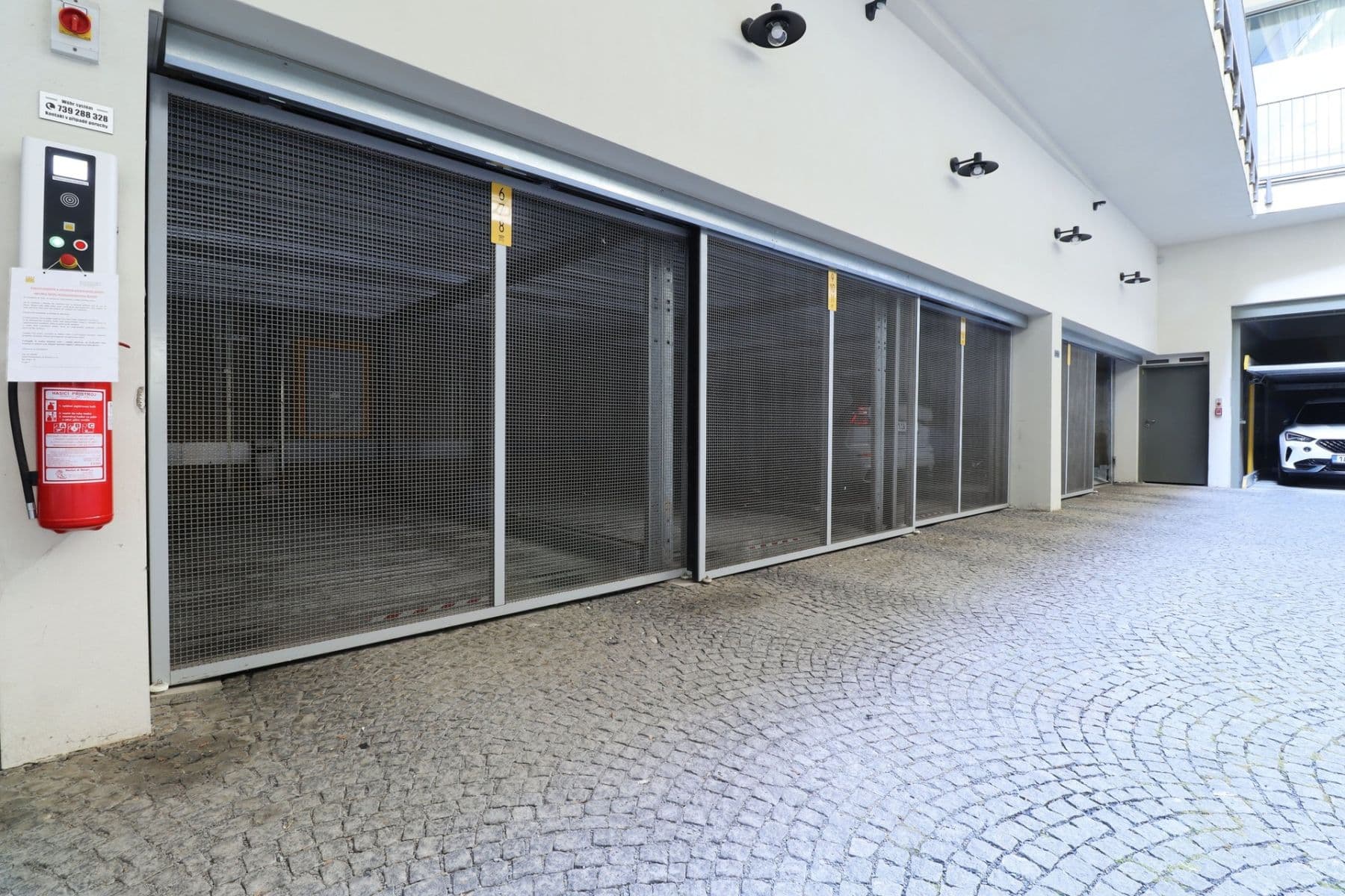Pronájem bytu 2+kk 50 m², Na Valentince, Praha, Praha Pronájem bytu 2+kk 50 m², Na Valentince, Praha, Praha