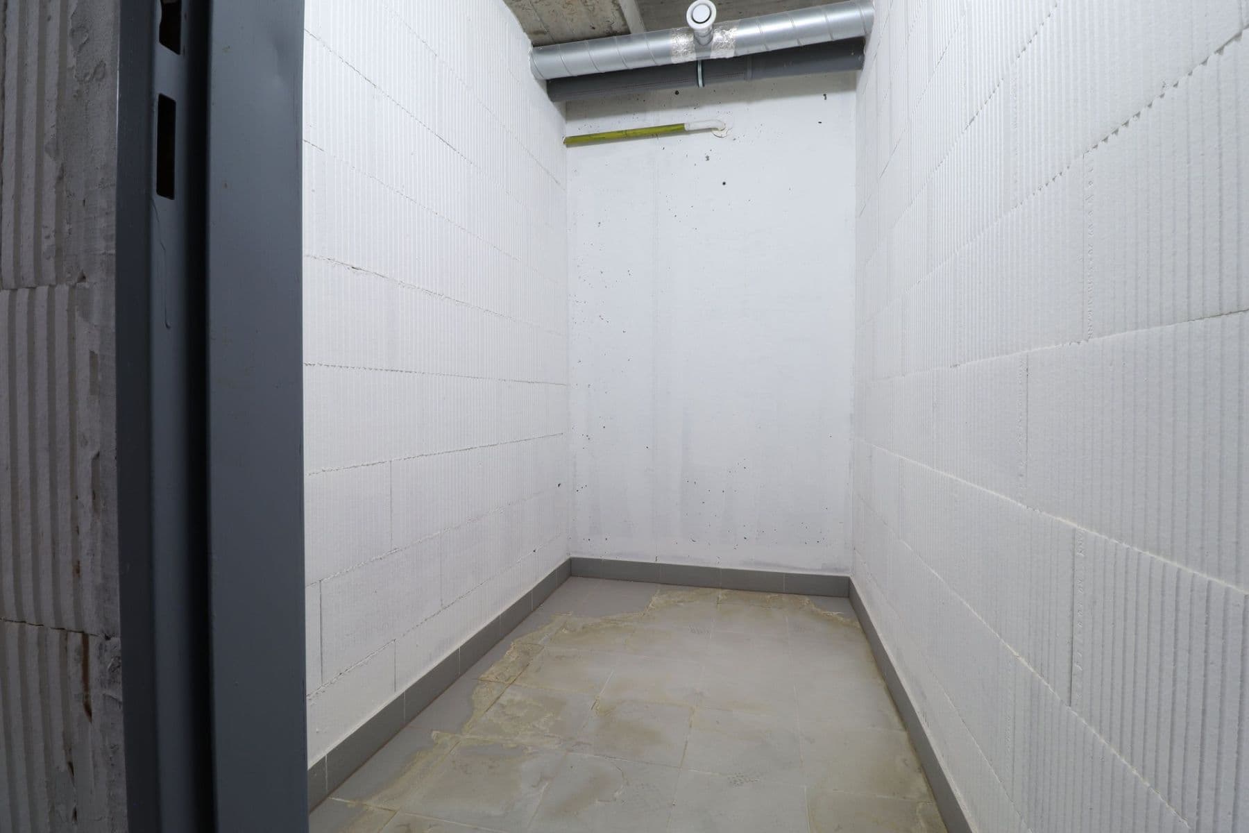 Pronájem bytu 2+kk 50 m², Na Valentince, Praha, Praha Pronájem bytu 2+kk 50 m², Na Valentince, Praha, Praha
