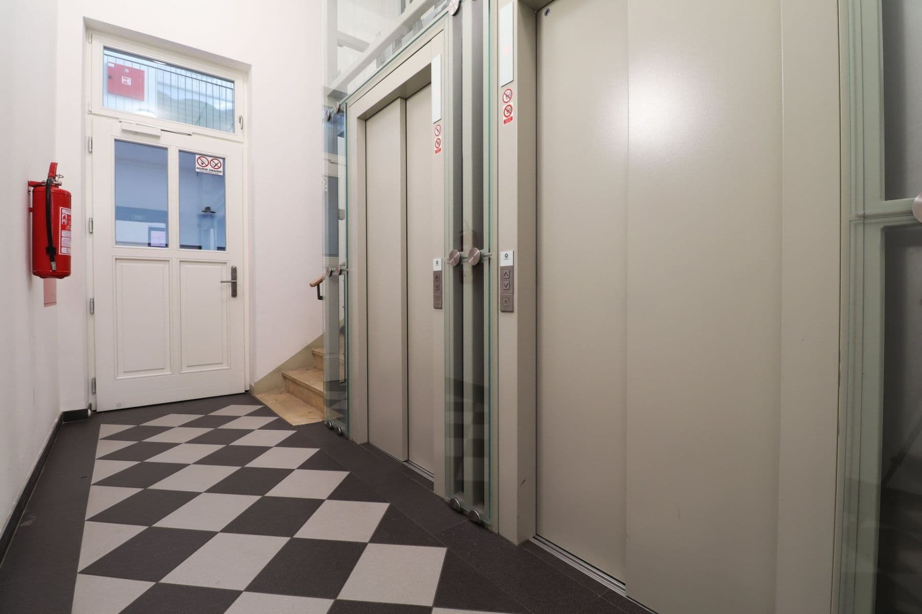 Pronájem bytu 2+kk 50 m², Na Valentince, Praha, Praha Pronájem bytu 2+kk 50 m², Na Valentince, Praha, Praha