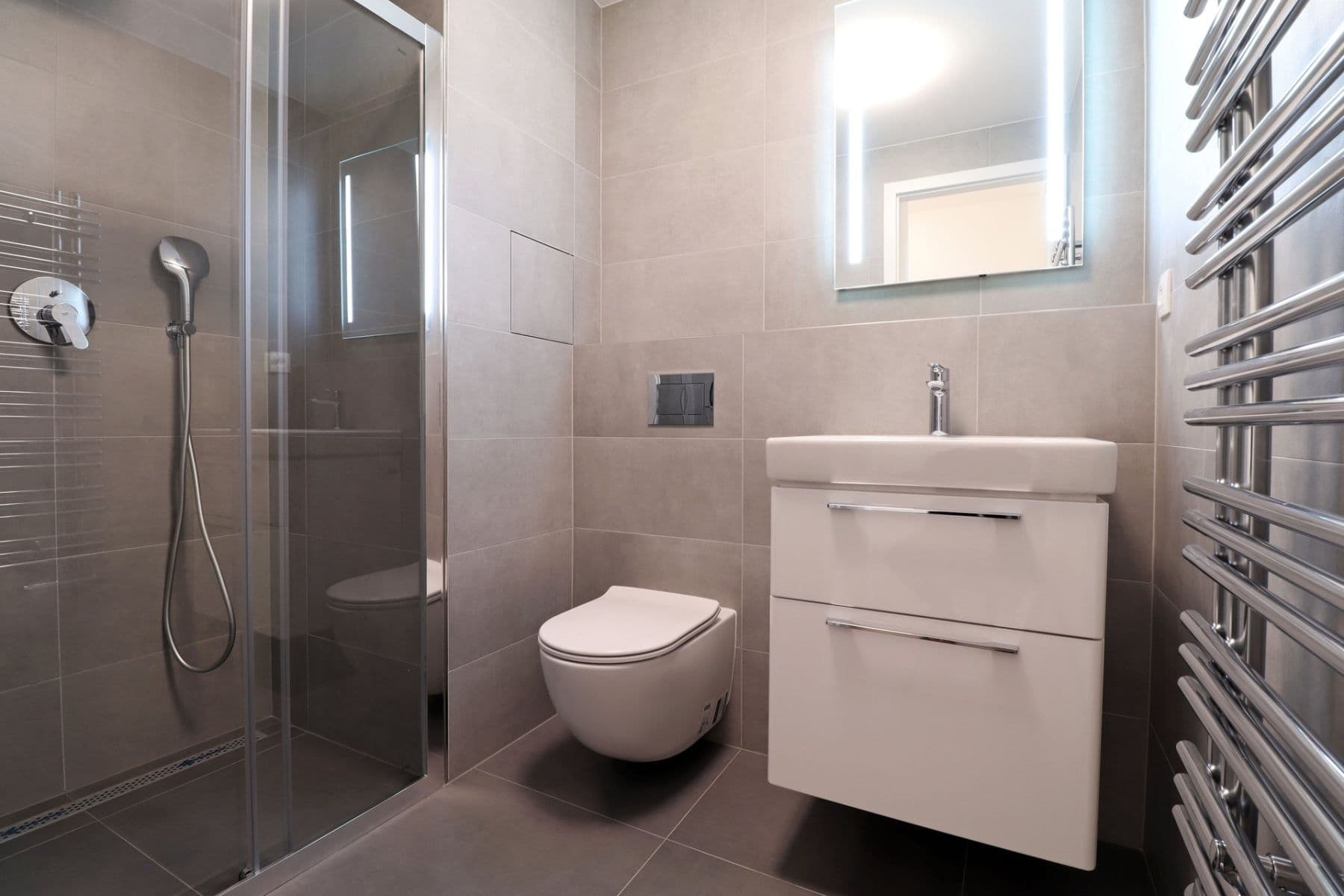 Pronájem bytu 2+kk 50 m², Na Valentince, Praha, Praha Pronájem bytu 2+kk 50 m², Na Valentince, Praha, Praha
