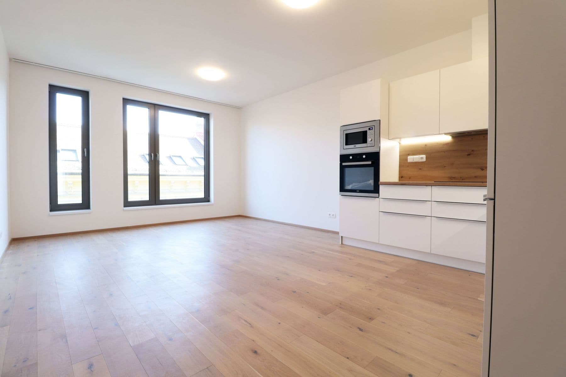 Pronájem bytu 2+kk 50 m², Na Valentince, Praha, Praha Pronájem bytu 2+kk 50 m², Na Valentince, Praha, Praha