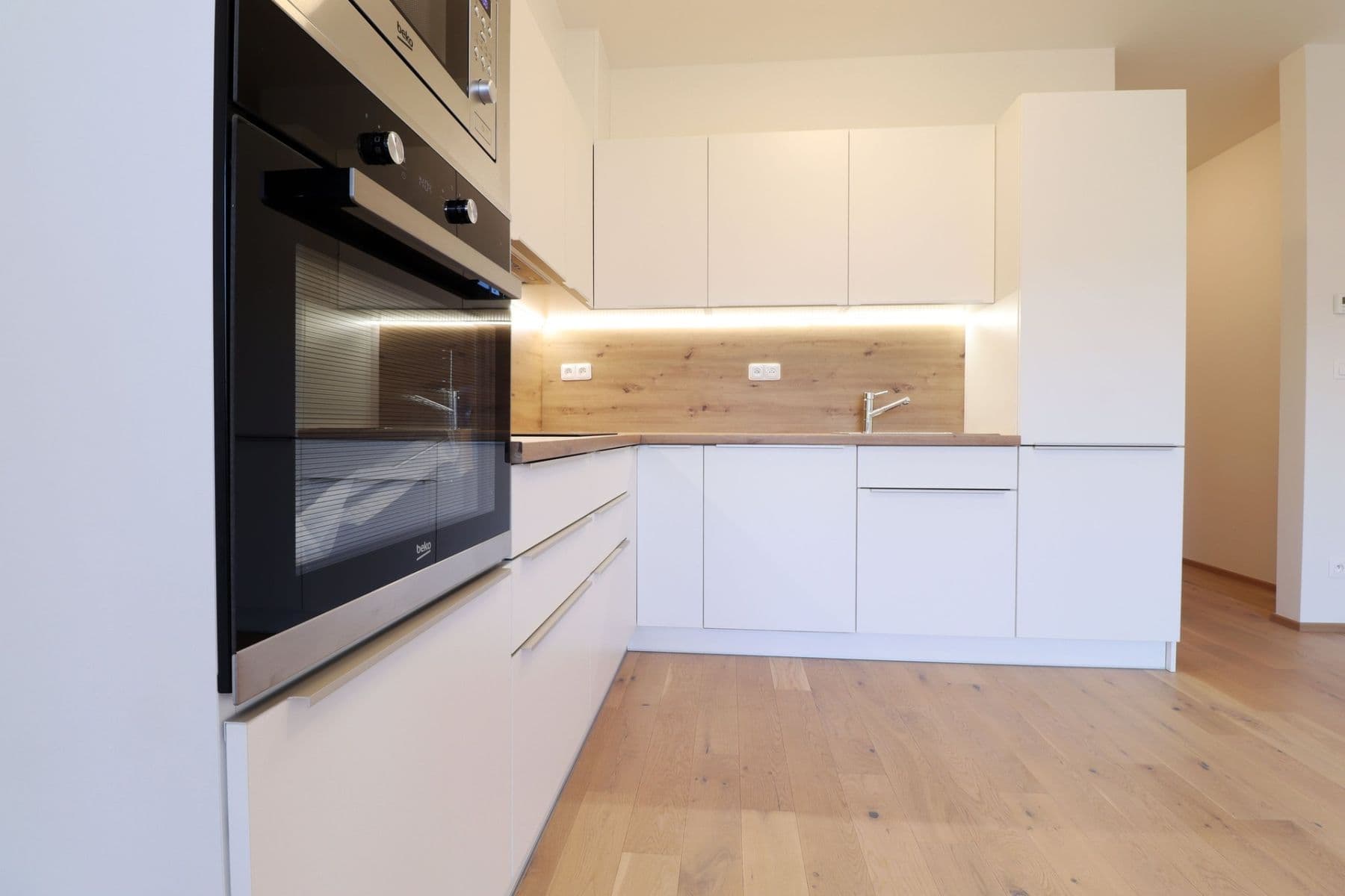 Pronájem bytu 2+kk 50 m², Na Valentince, Praha, Praha Pronájem bytu 2+kk 50 m², Na Valentince, Praha, Praha