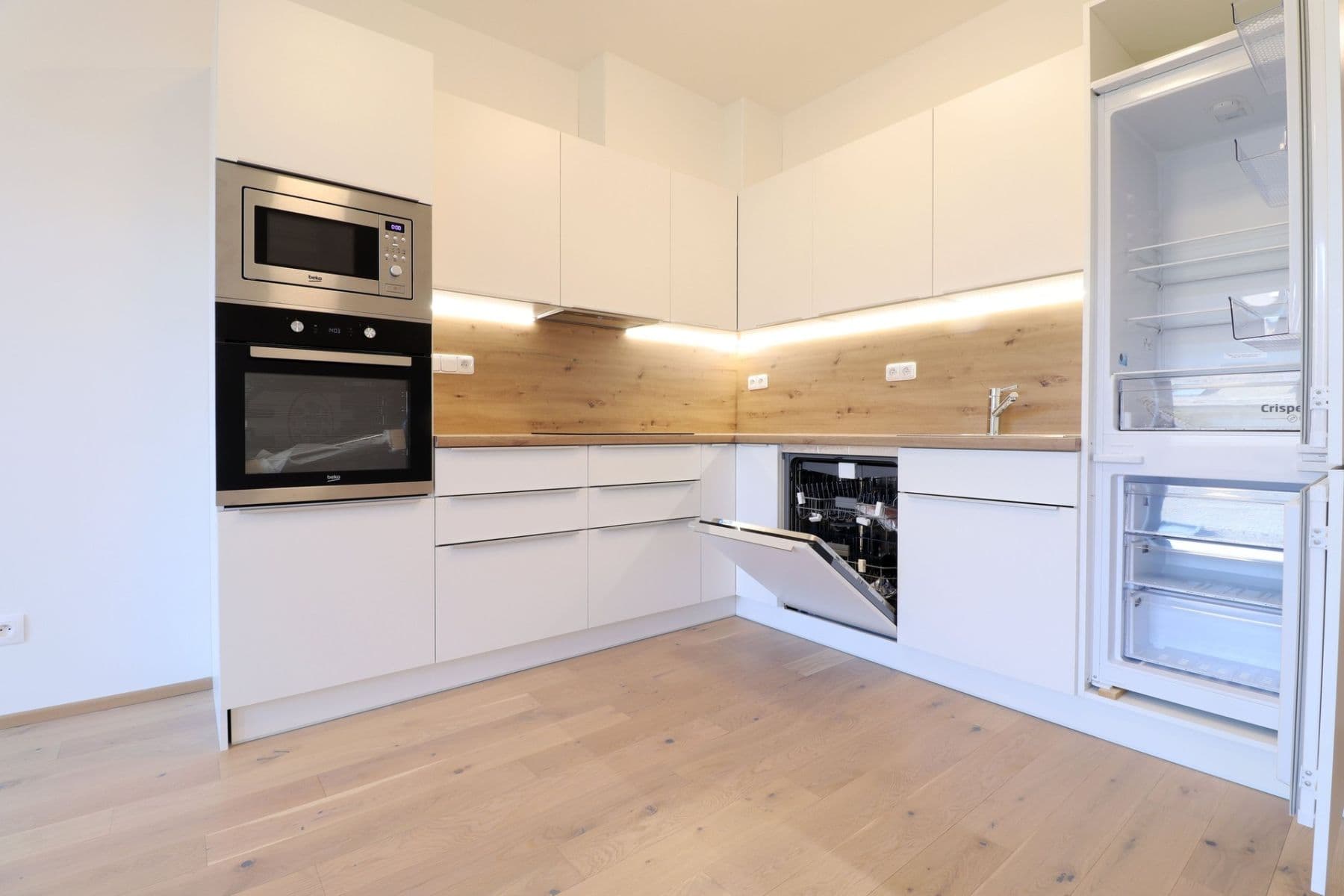 Pronájem bytu 2+kk 50 m², Na Valentince, Praha, Praha Pronájem bytu 2+kk 50 m², Na Valentince, Praha, Praha