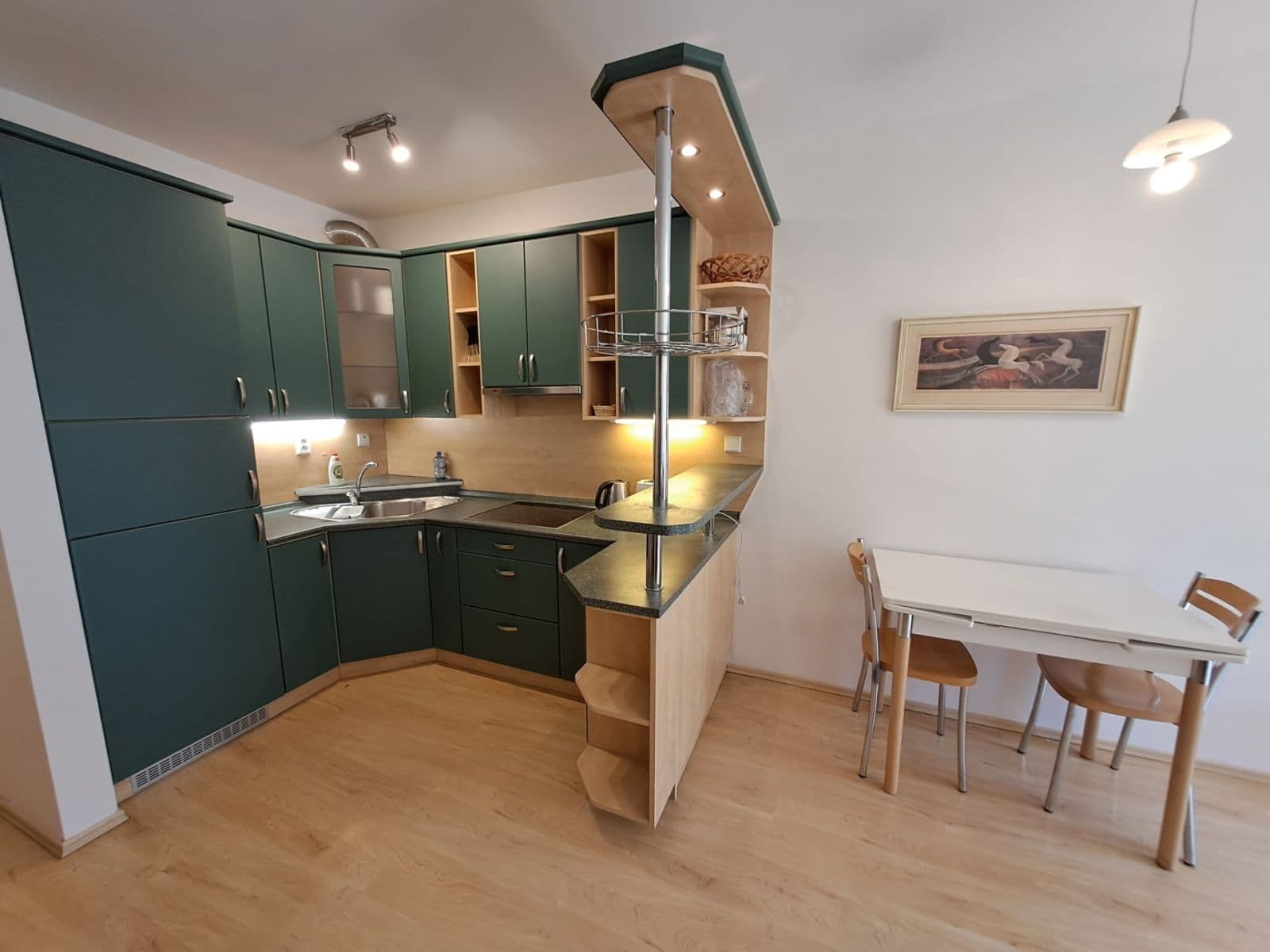 Pronájem bytu 2+kk 54 m², Kytlická, Praha, Praha Pronájem bytu 2+kk 54 m², Kytlická, Praha, Praha