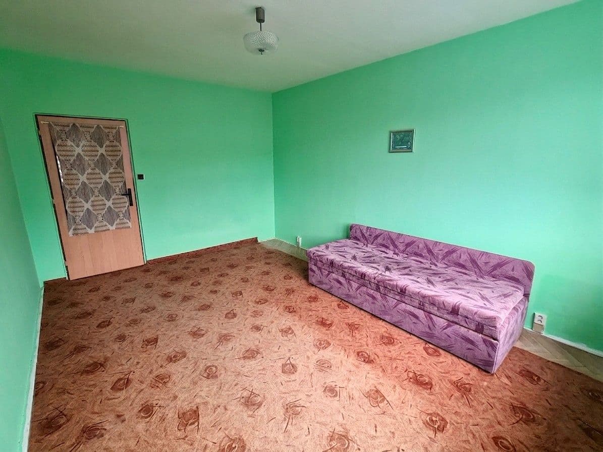 Prodej bytu 3+1 85 m², Svatošská, Karlovy Vary, Karlovarský kraj Prodej bytu 3+1 85 m², Svatošská, Karlovy Vary, Karlovarský kraj