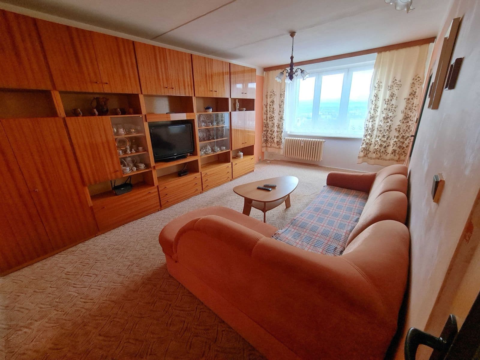 Prodej bytu 3+1 85 m², Svatošská, Karlovy Vary, Karlovarský kraj Prodej bytu 3+1 85 m², Svatošská, Karlovy Vary, Karlovarský kraj