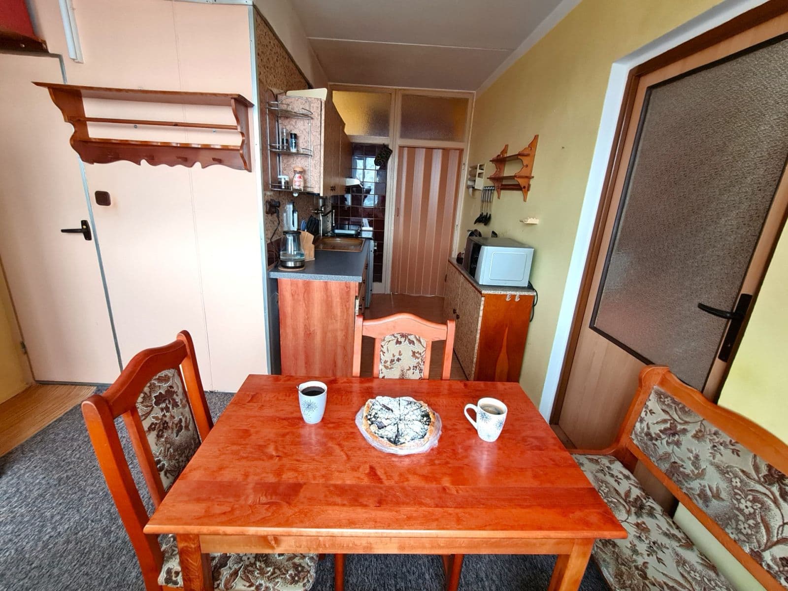 Prodej bytu 3+1 85 m², Svatošská, Karlovy Vary, Karlovarský kraj Prodej bytu 3+1 85 m², Svatošská, Karlovy Vary, Karlovarský kraj