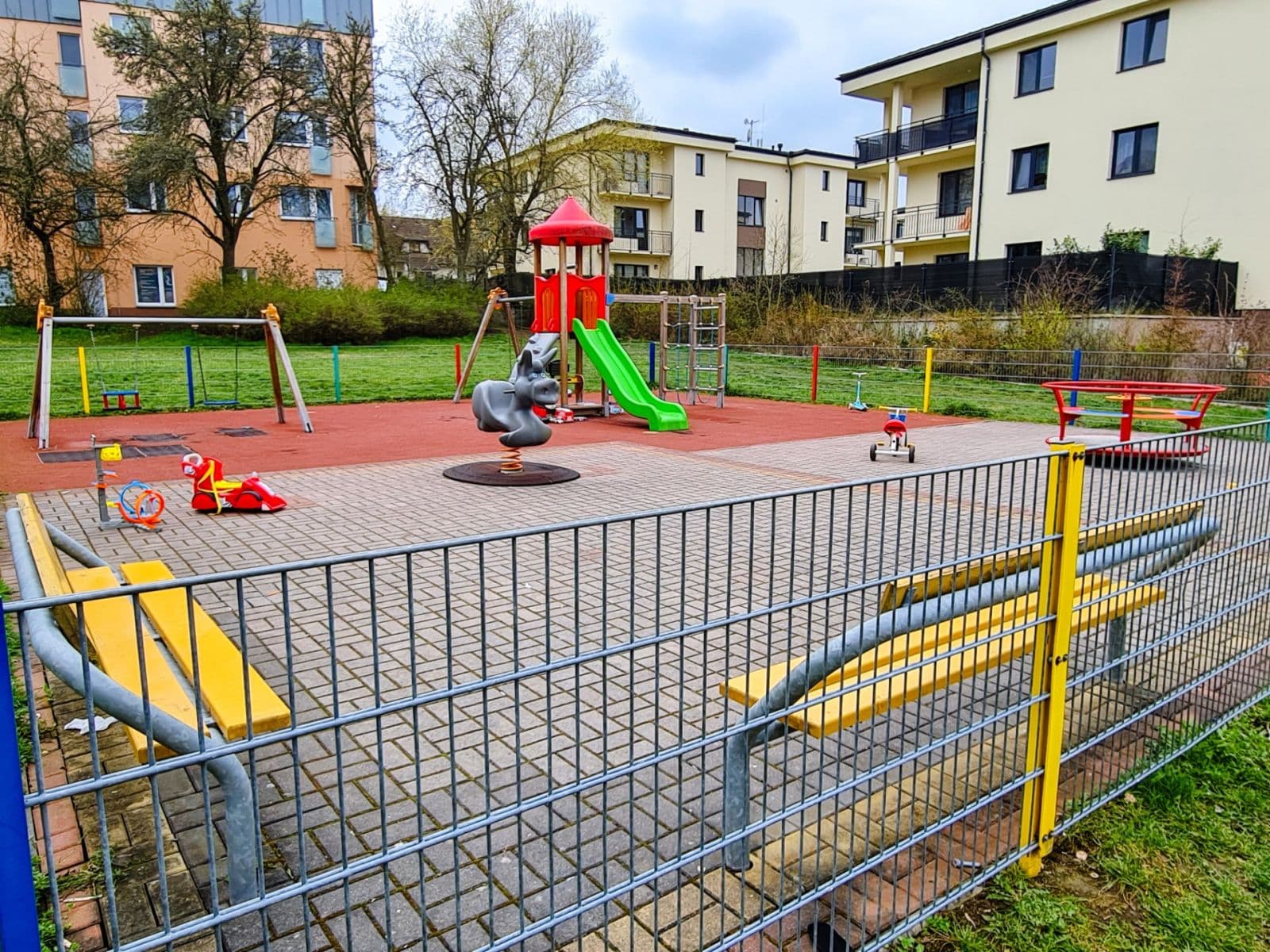 Prodej bytu 3+1 85 m², Svatošská, Karlovy Vary, Karlovarský kraj Prodej bytu 3+1 85 m², Svatošská, Karlovy Vary, Karlovarský kraj