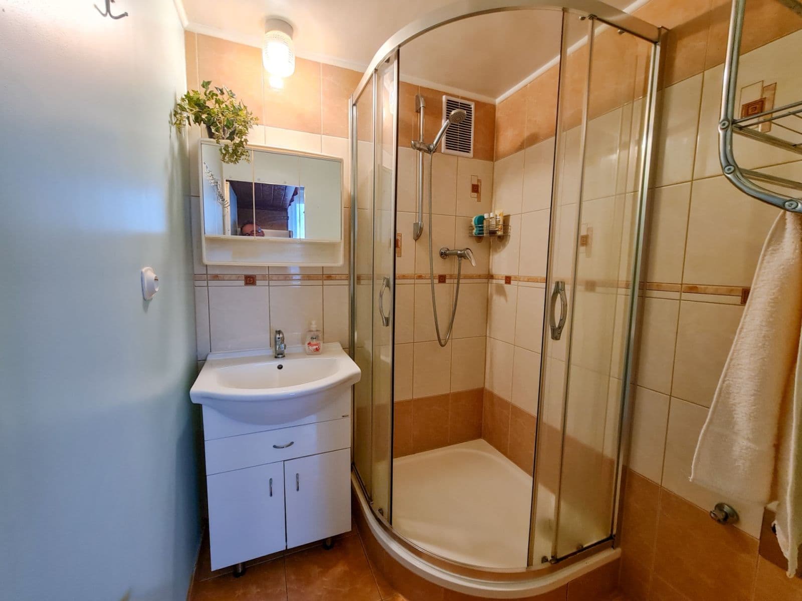 Prodej bytu 3+1 85 m², Svatošská, Karlovy Vary, Karlovarský kraj Prodej bytu 3+1 85 m², Svatošská, Karlovy Vary, Karlovarský kraj