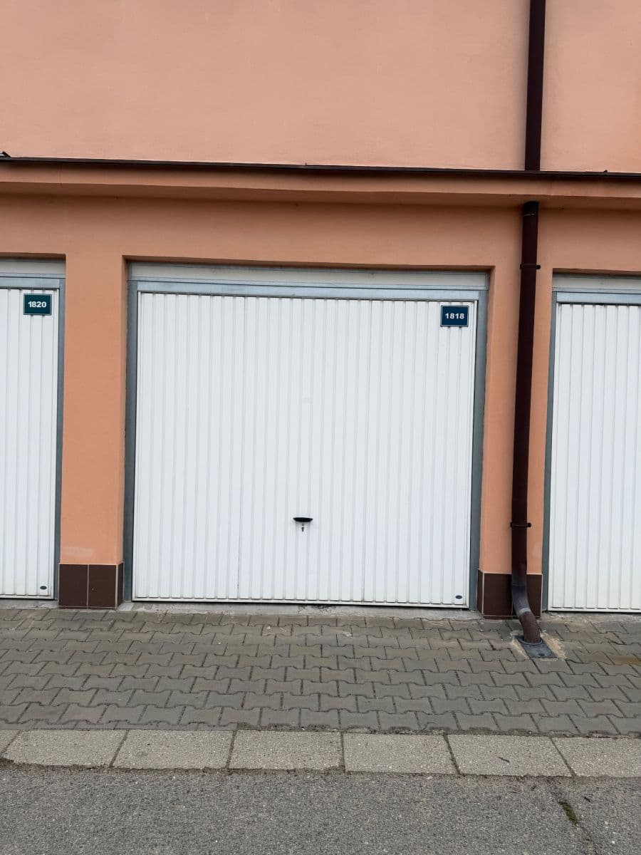 Prodej garáže 17 m², Jasanová, Blansko, Jihomoravský kraj Prodej garáže 17 m², Jasanová, Blansko, Jihomoravský kraj