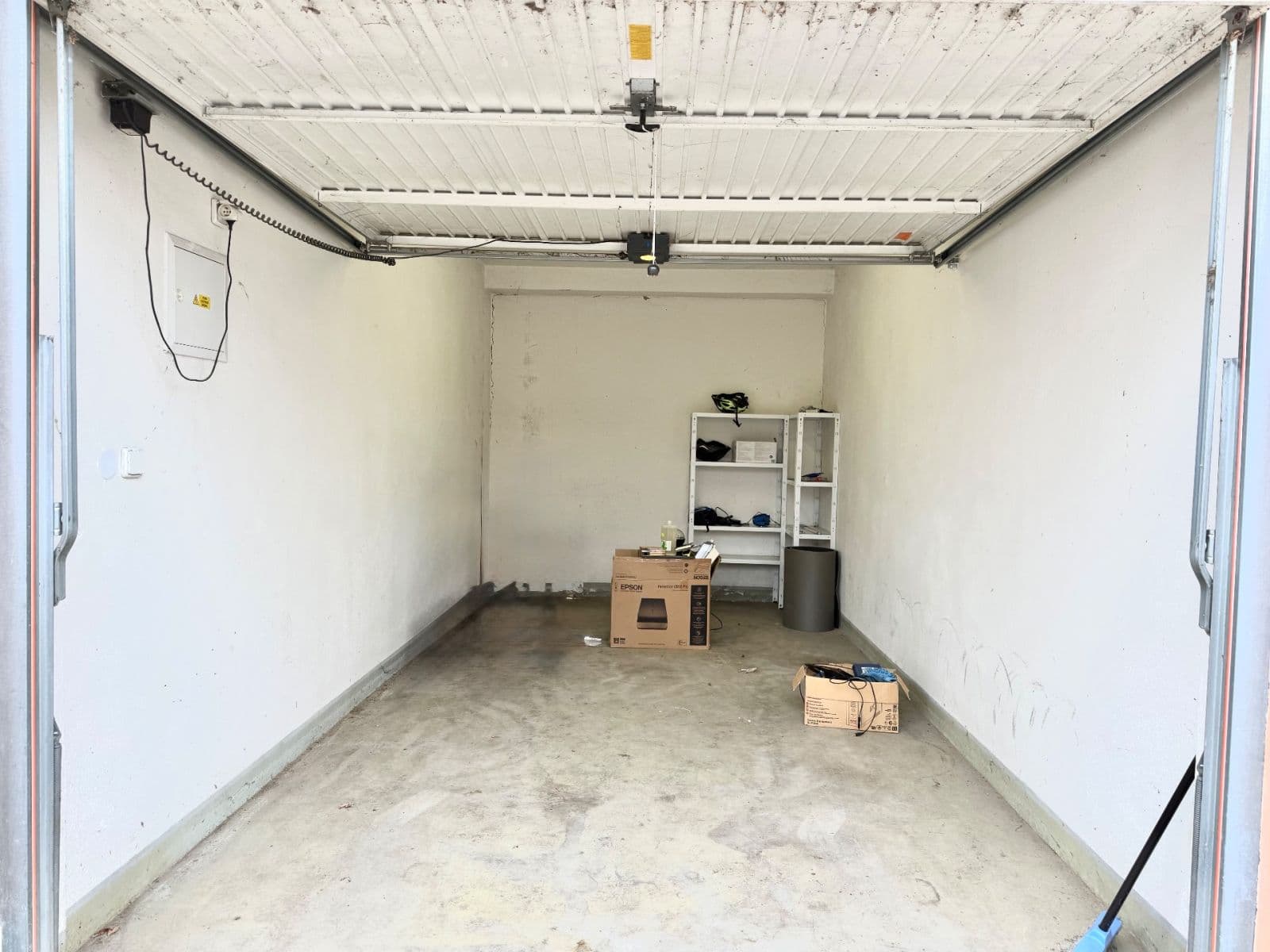 Prodej garáže 17 m², Jasanová, Blansko, Jihomoravský kraj Prodej garáže 17 m², Jasanová, Blansko, Jihomoravský kraj