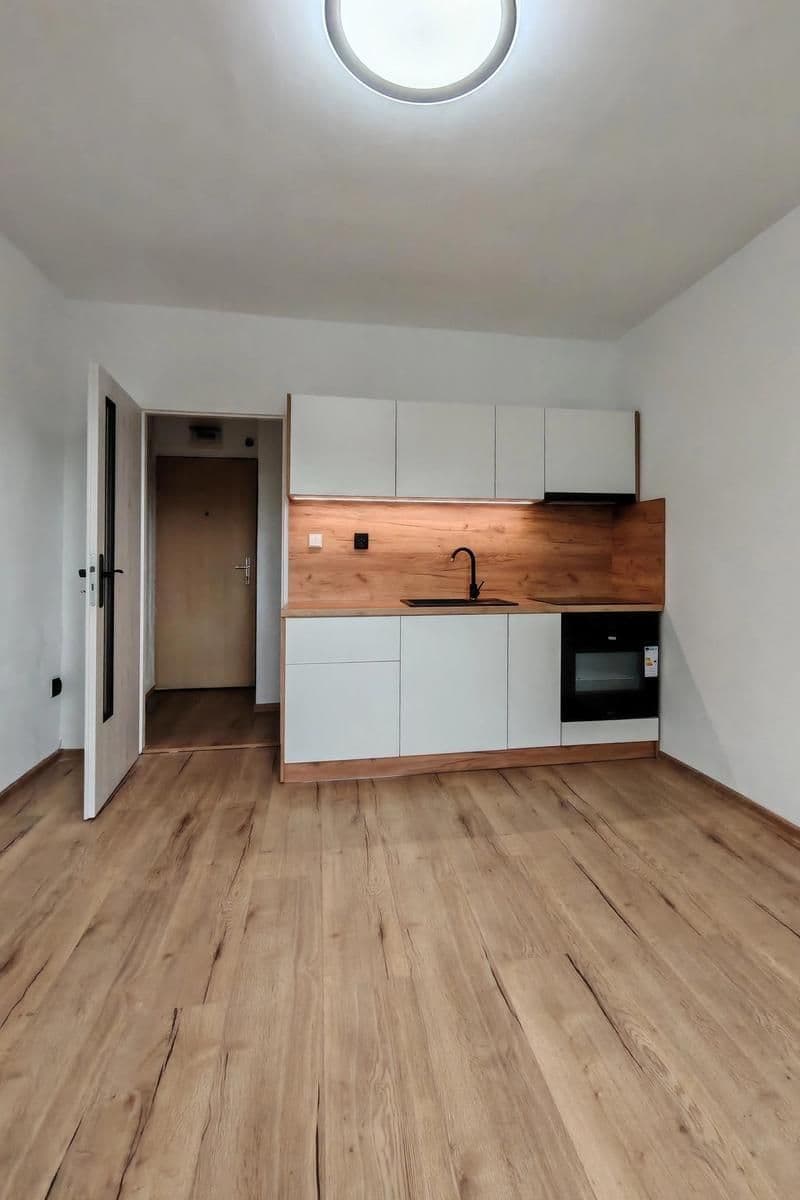 Prodej bytu 1+kk 20 m², Prameny, Karviná, Moravskoslezský kraj Prodej bytu 1+kk 20 m², Prameny, Karviná, Moravskoslezský kraj