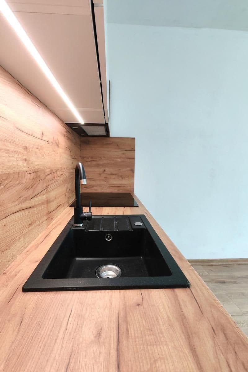 Prodej bytu 1+kk 20 m², Prameny, Karviná, Moravskoslezský kraj Prodej bytu 1+kk 20 m², Prameny, Karviná, Moravskoslezský kraj