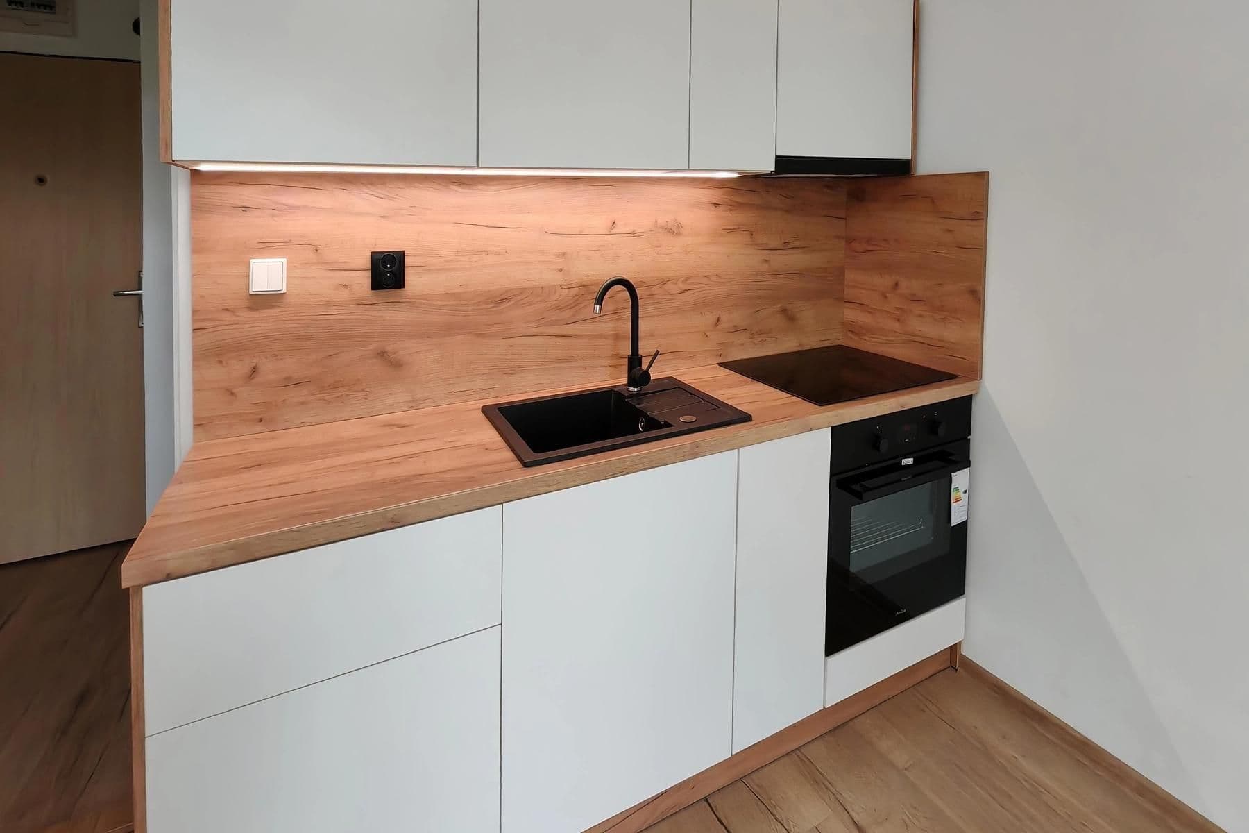 Prodej bytu 1+kk 20 m², Prameny, Karviná, Moravskoslezský kraj Prodej bytu 1+kk 20 m², Prameny, Karviná, Moravskoslezský kraj