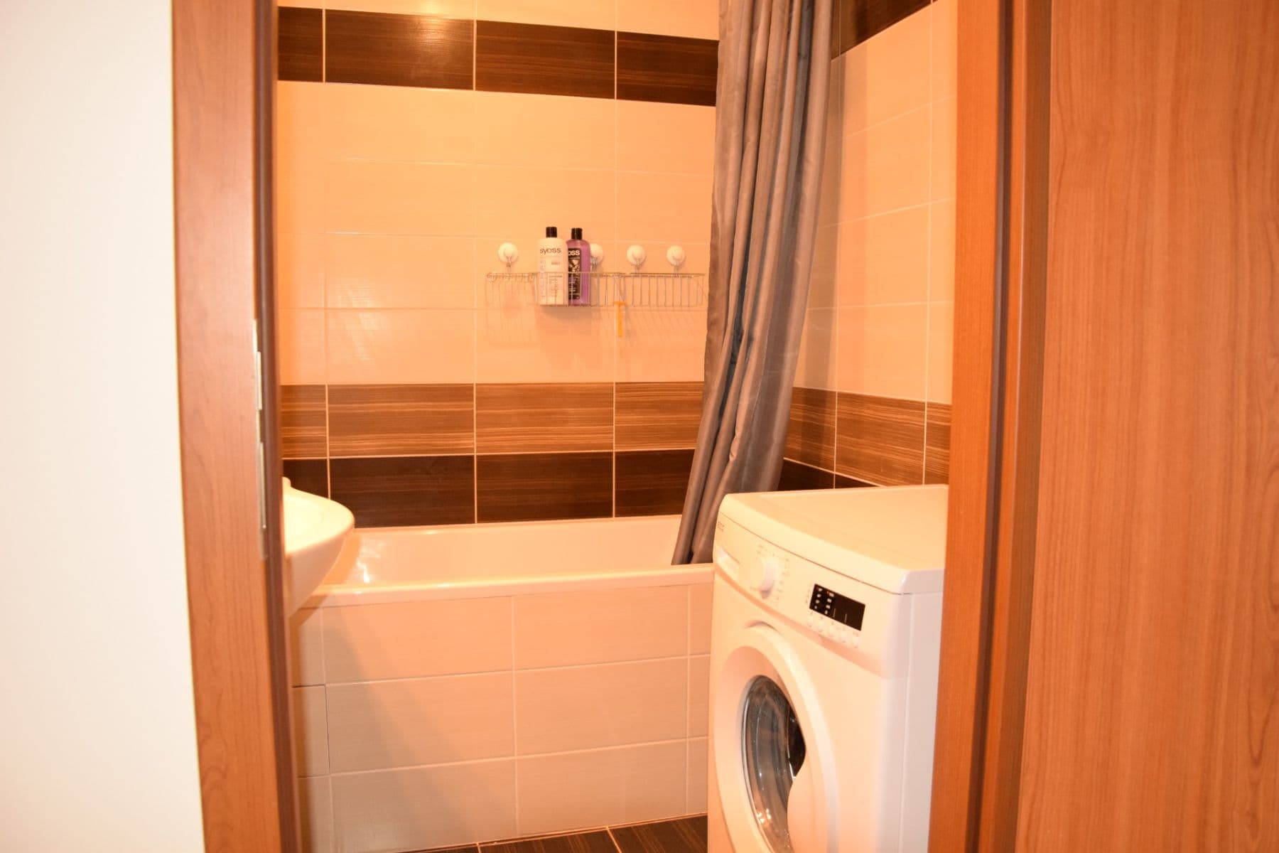Pronájem bytu 3+kk 80 m², Daškova, Praha, Praha Pronájem bytu 3+kk 80 m², Daškova, Praha, Praha