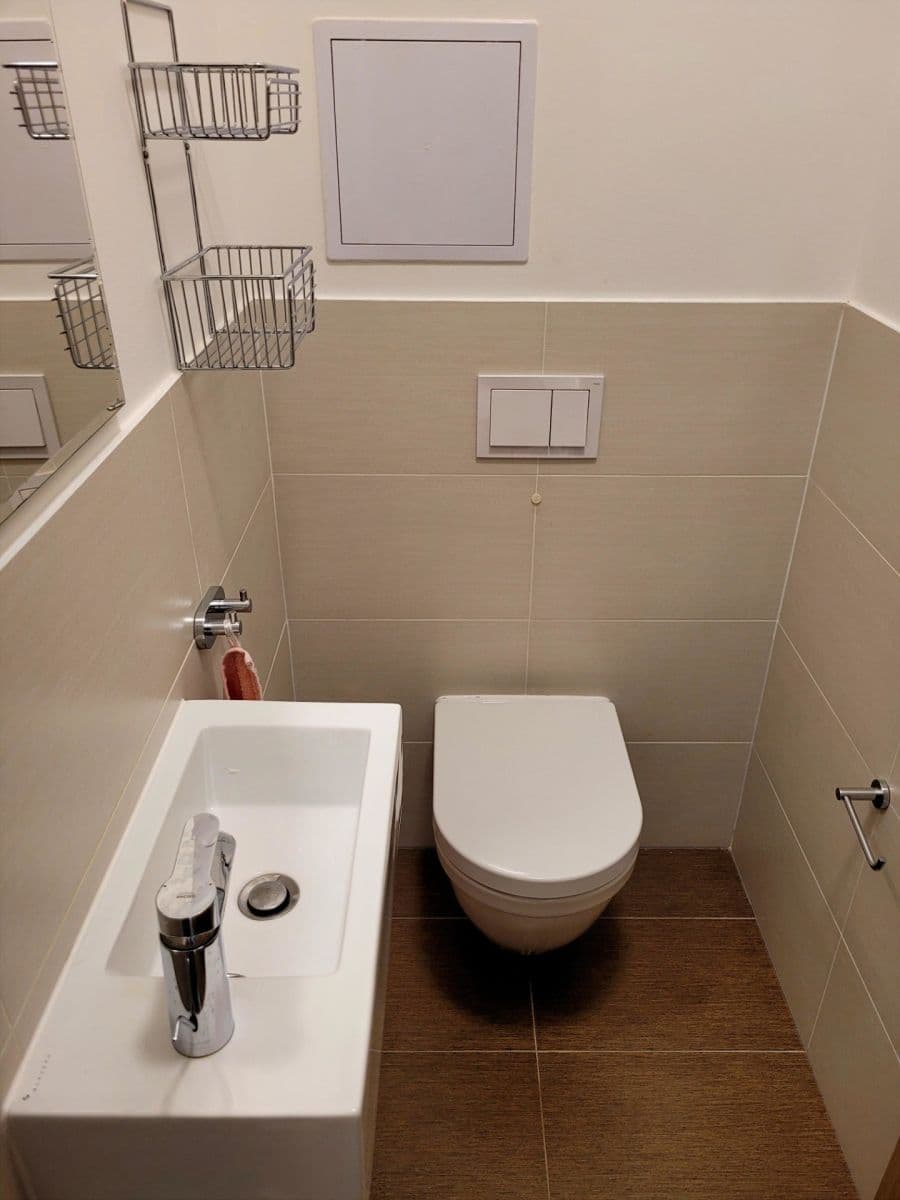 Pronájem bytu 2+kk 60 m², Nad Úžlabinou, Praha, Praha Pronájem bytu 2+kk 60 m², Nad Úžlabinou, Praha, Praha
