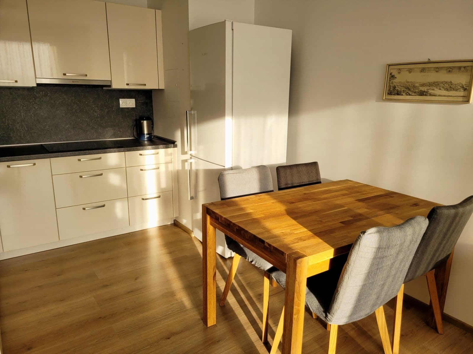 Pronájem bytu 2+kk 60 m², Nad Úžlabinou, Praha, Praha Pronájem bytu 2+kk 60 m², Nad Úžlabinou, Praha, Praha