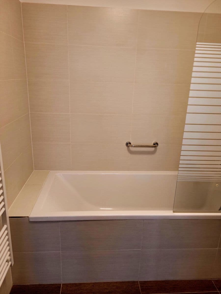 Pronájem bytu 2+kk 60 m², Nad Úžlabinou, Praha, Praha Pronájem bytu 2+kk 60 m², Nad Úžlabinou, Praha, Praha
