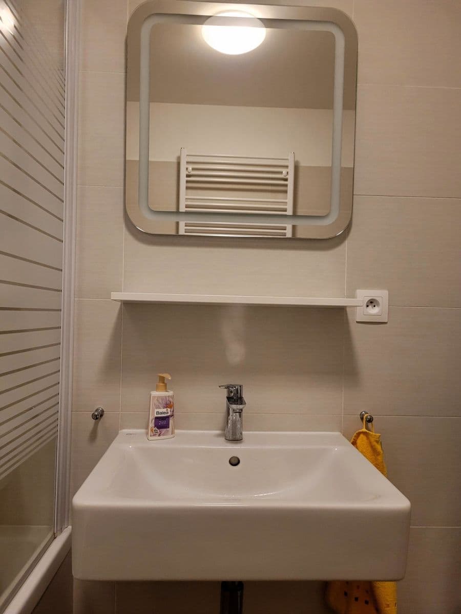 Pronájem bytu 2+kk 60 m², Nad Úžlabinou, Praha, Praha Pronájem bytu 2+kk 60 m², Nad Úžlabinou, Praha, Praha