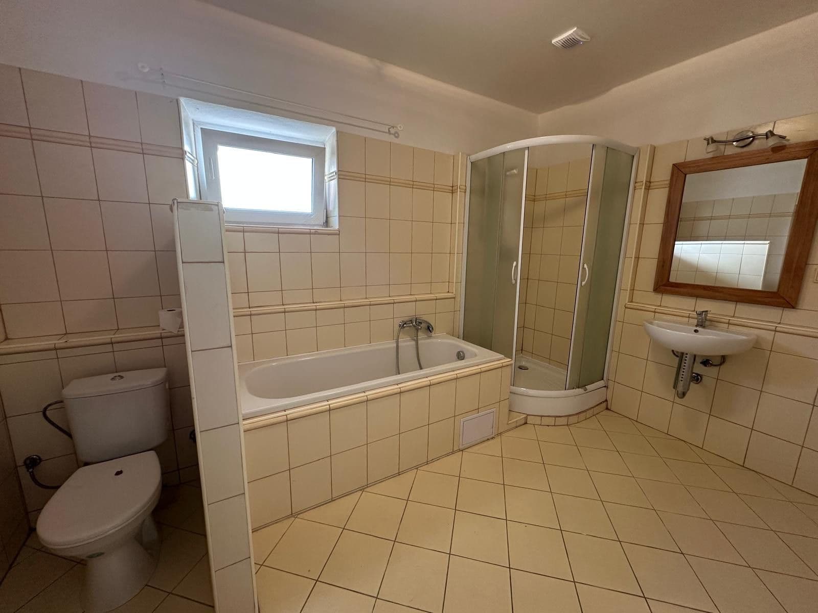 Prodej chaty, chalupy 157 m², pozemek 1.020 m², Rožmitál na Šumavě, Jihočeský kraj Prodej chaty, chalupy 157 m², pozemek 1.020 m², Rožmitál na Šumavě, Jihočeský kraj